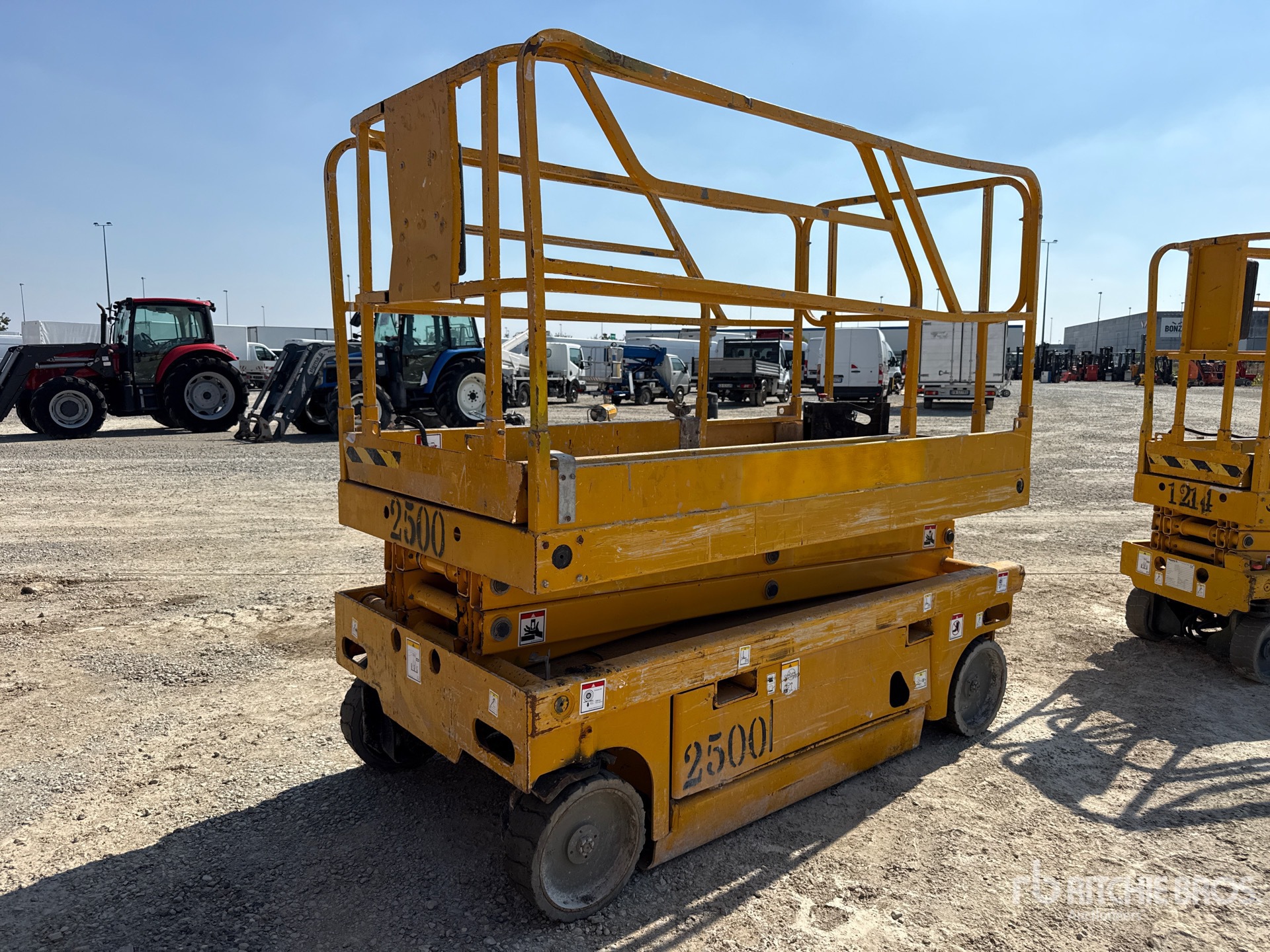 2009 Haulotte COMPACT 8W