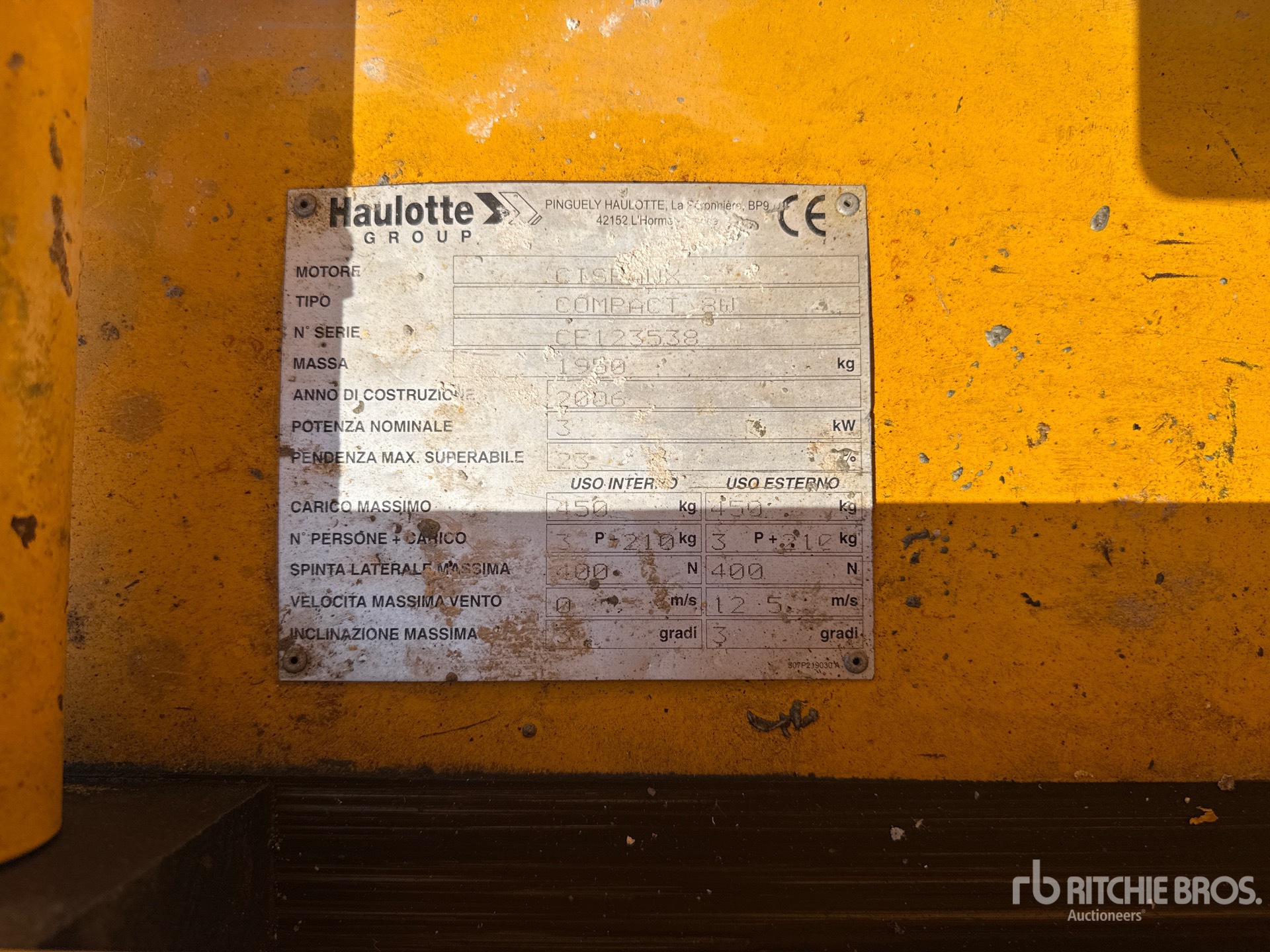 2006 Haulotte COMPACT 8W