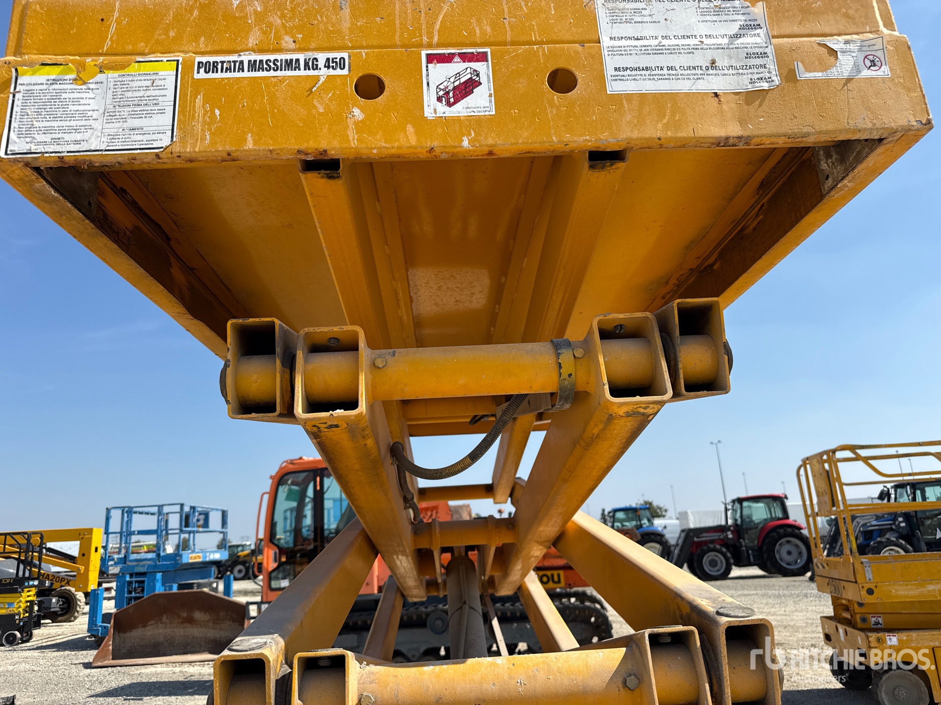 2009 Haulotte COMPACT 10