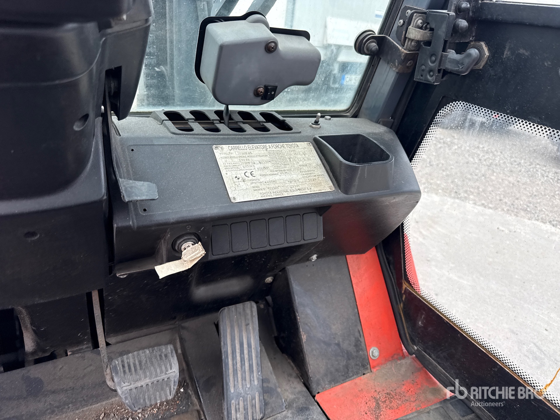 2008 Toyota 7FBMF45