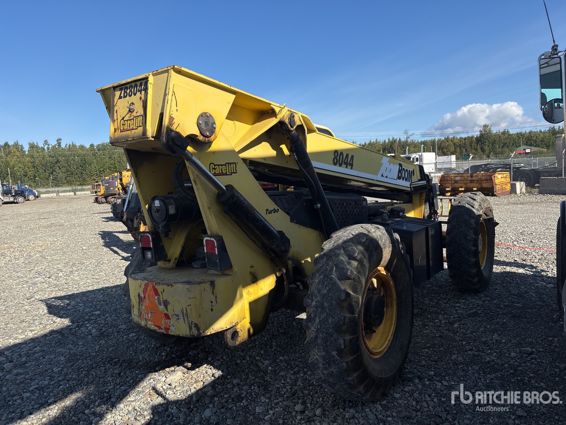General Appearance with Picture, Right Rear Corner