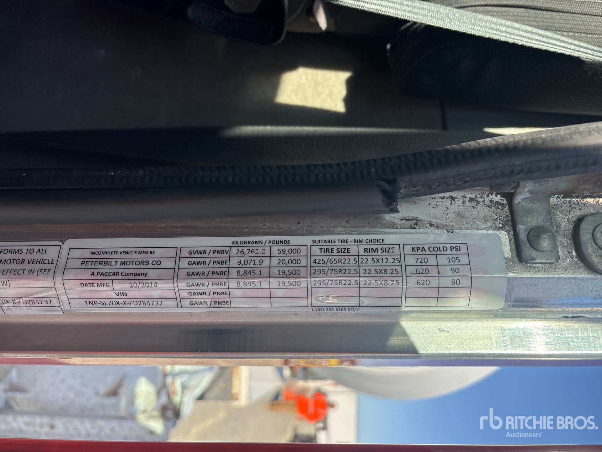 2015 Peterbilt 365