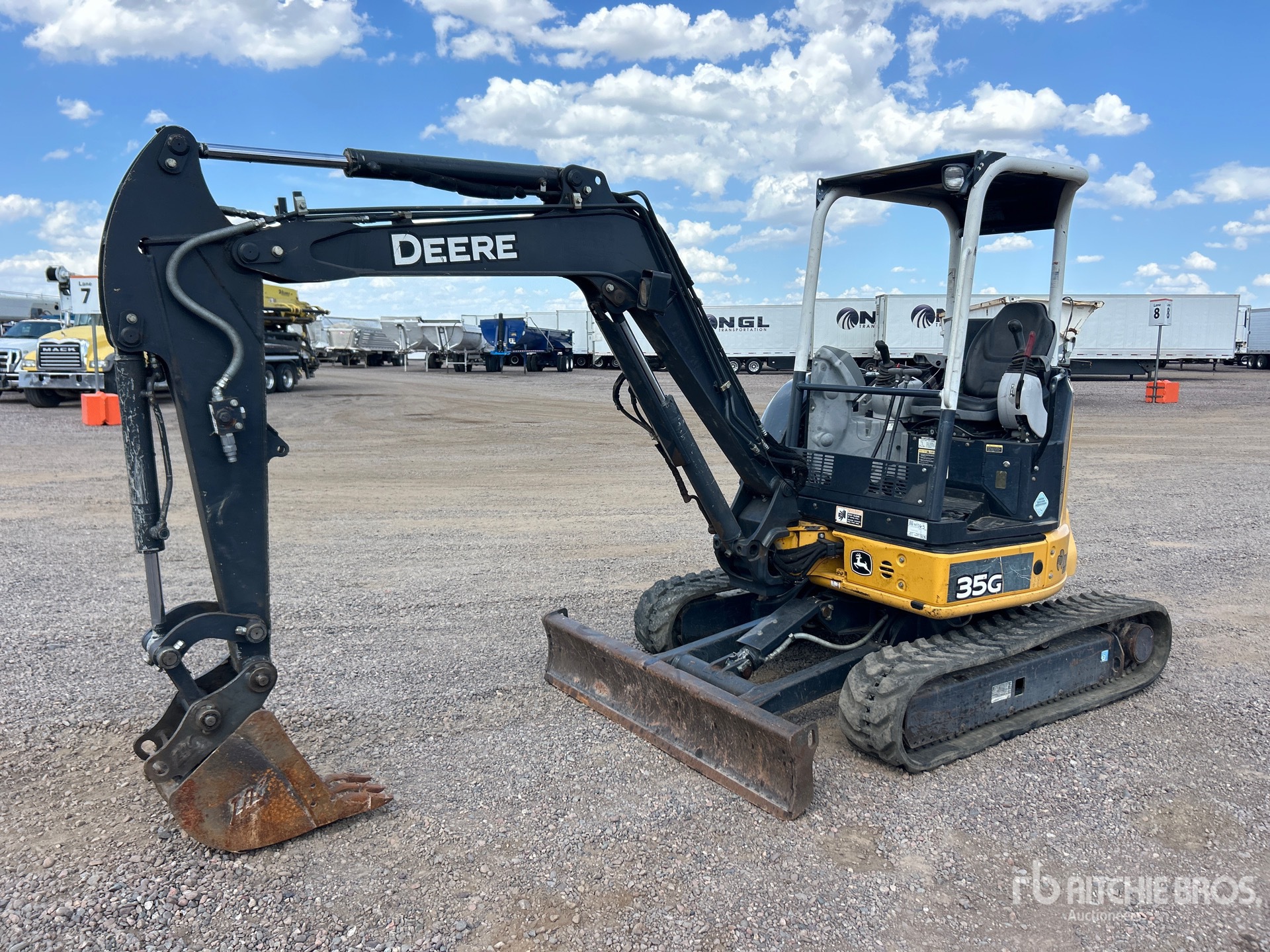Photo of 2019 John Deere 35G