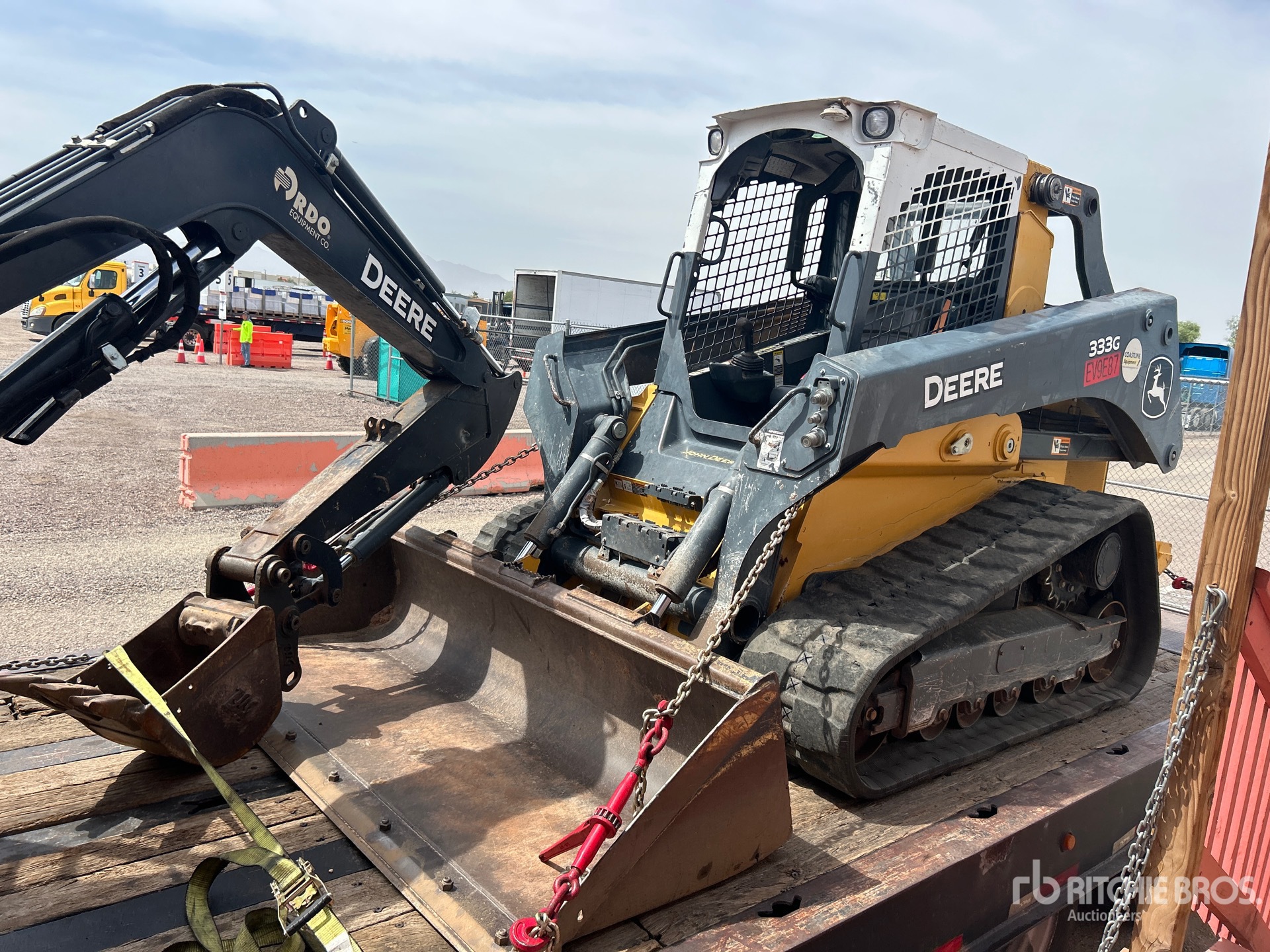 Photo of 2020 John Deere 333G