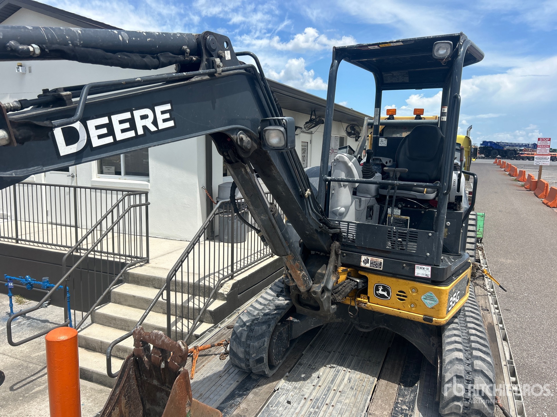 2019 John Deere 35G