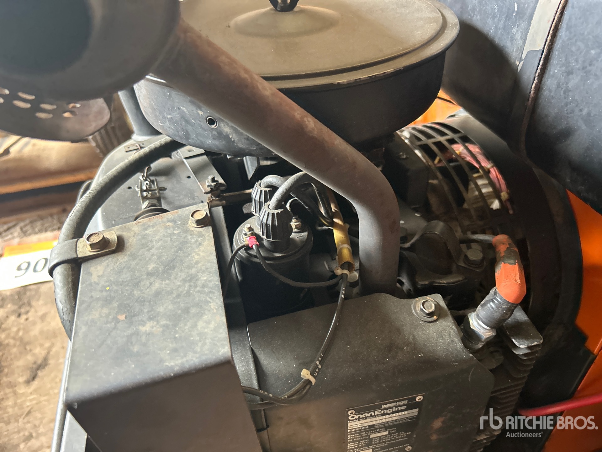 Acklands SKID-MOUNTED ARC WELDING