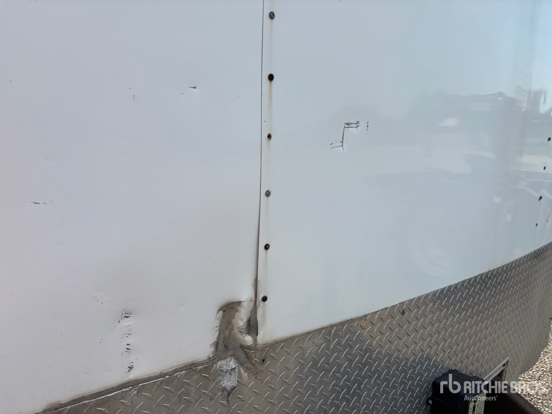 2015 Haulmark GH85X18WM