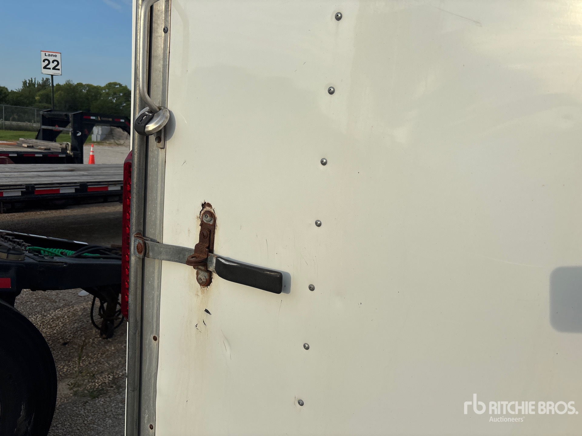 2015 Haulmark GH85X18WM