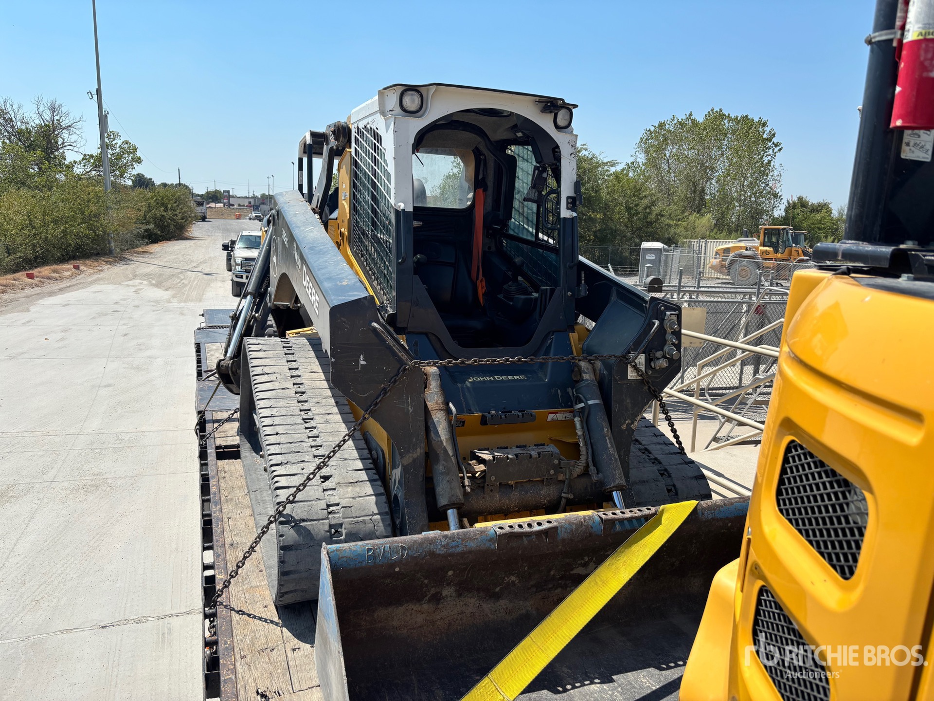 Photo of 2021 John Deere 333G