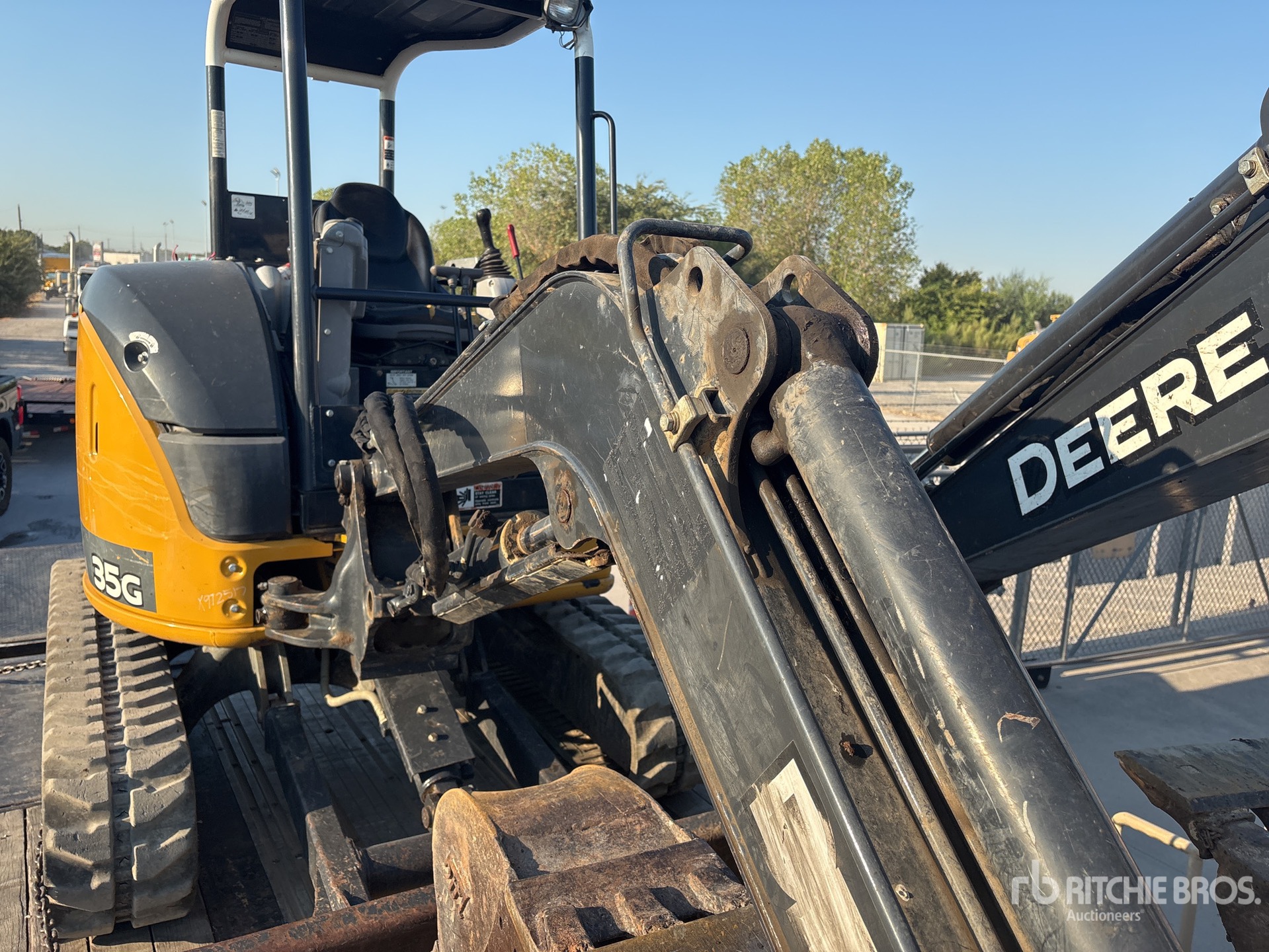 2020 John Deere 35G