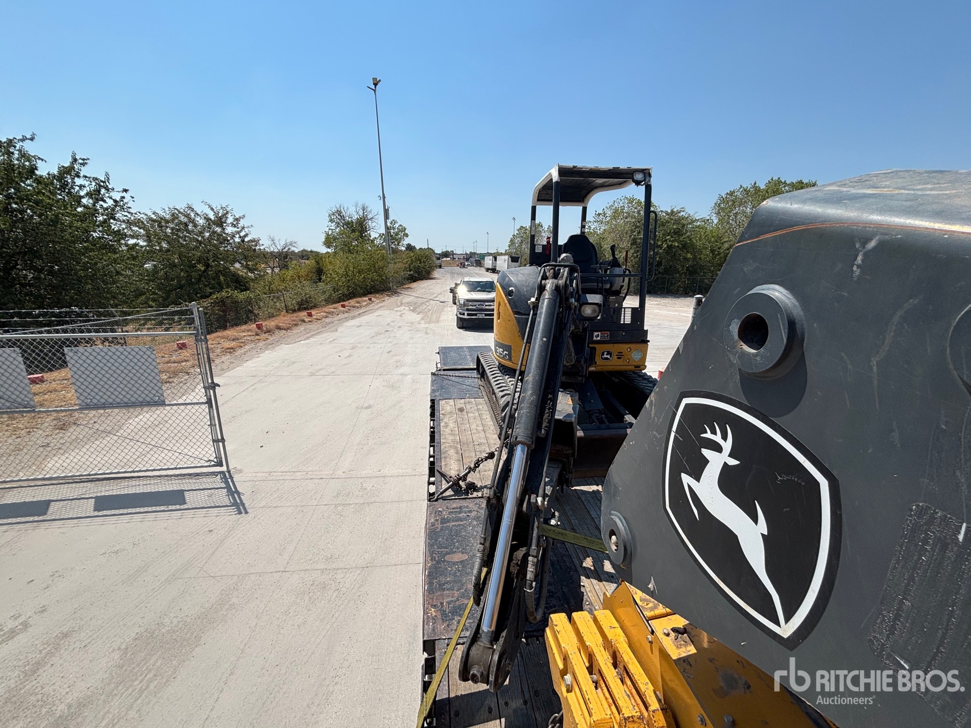 Photo of 2020 John Deere 35G