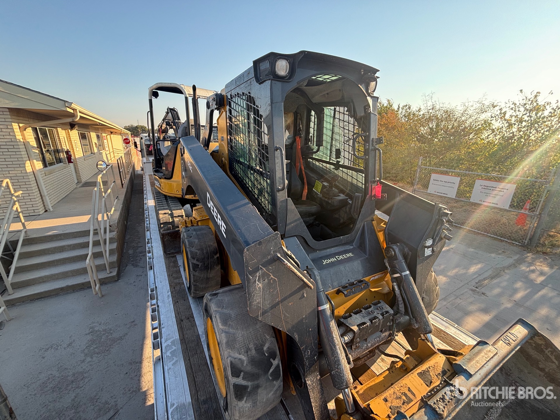 Photo of 2020 John Deere 332G