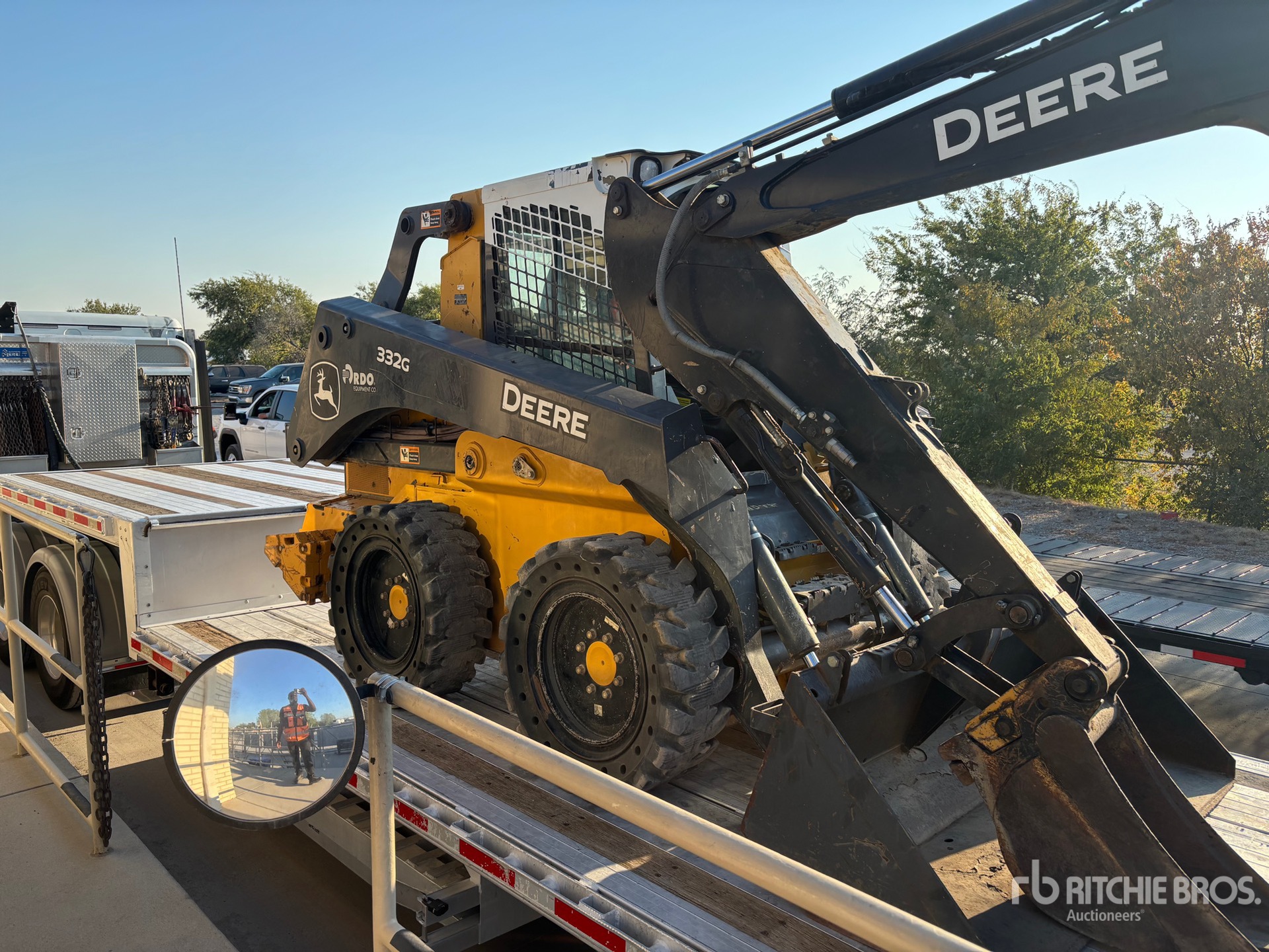Photo of 2021 John Deere 332G