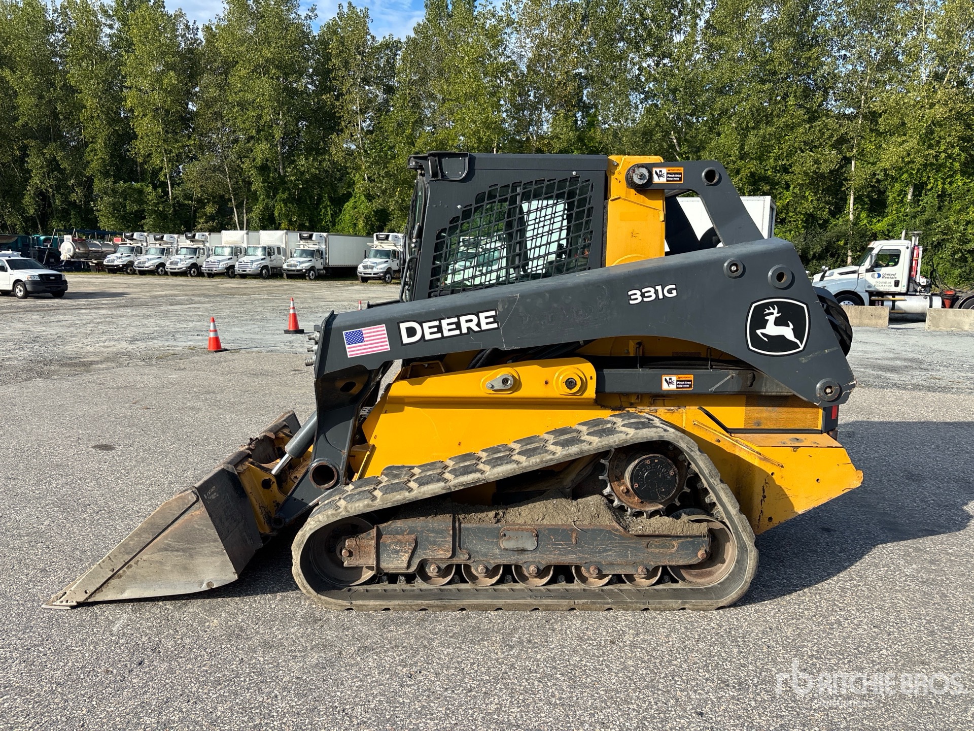 2020 John Deere 331G