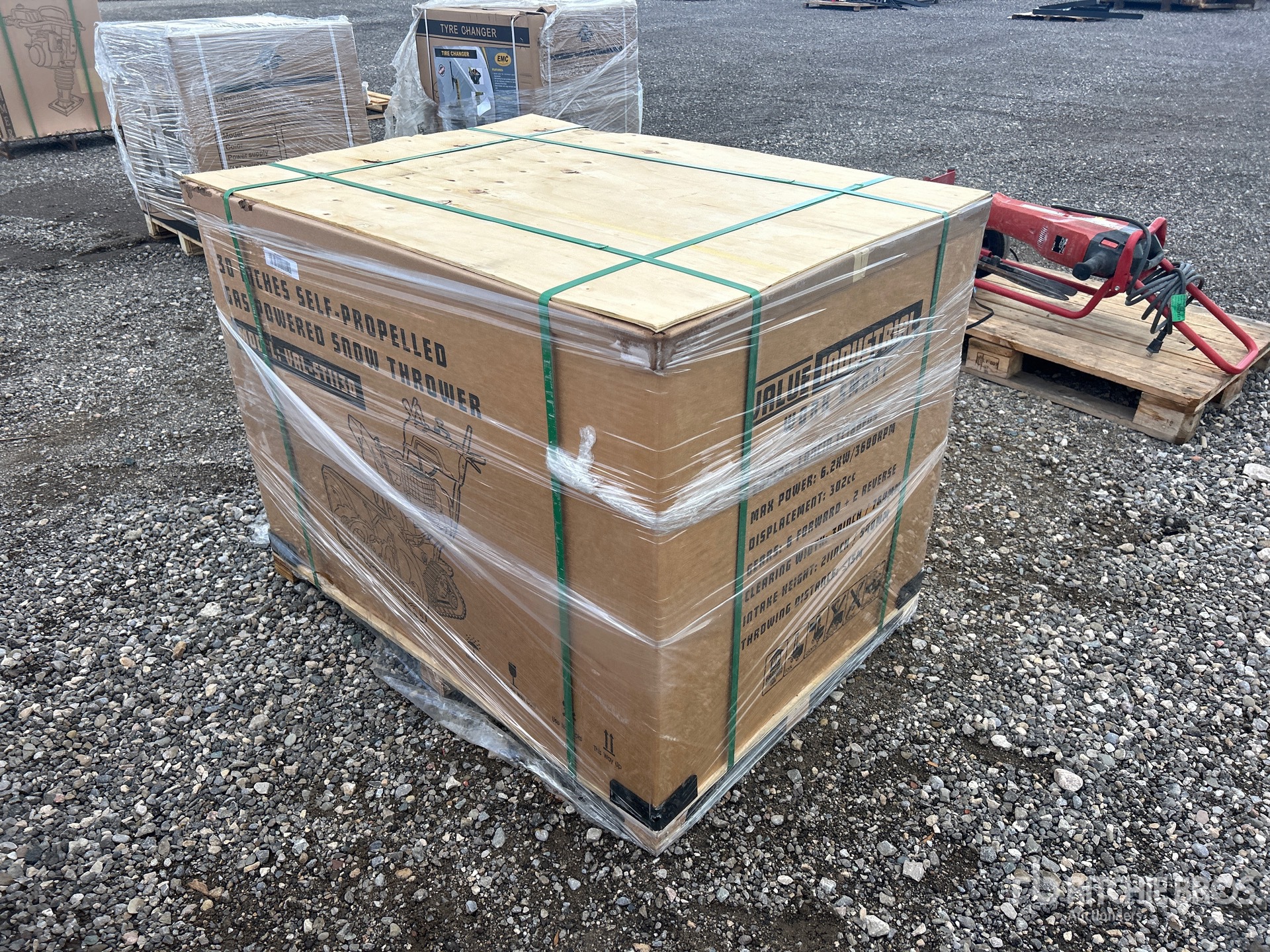 General Appearance with Picture, Right Rear Corner