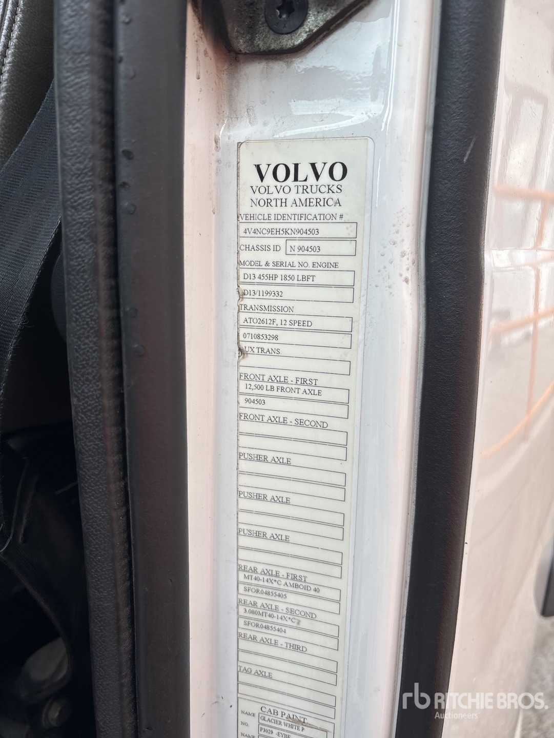 Photo of 2019 Volvo VNL740