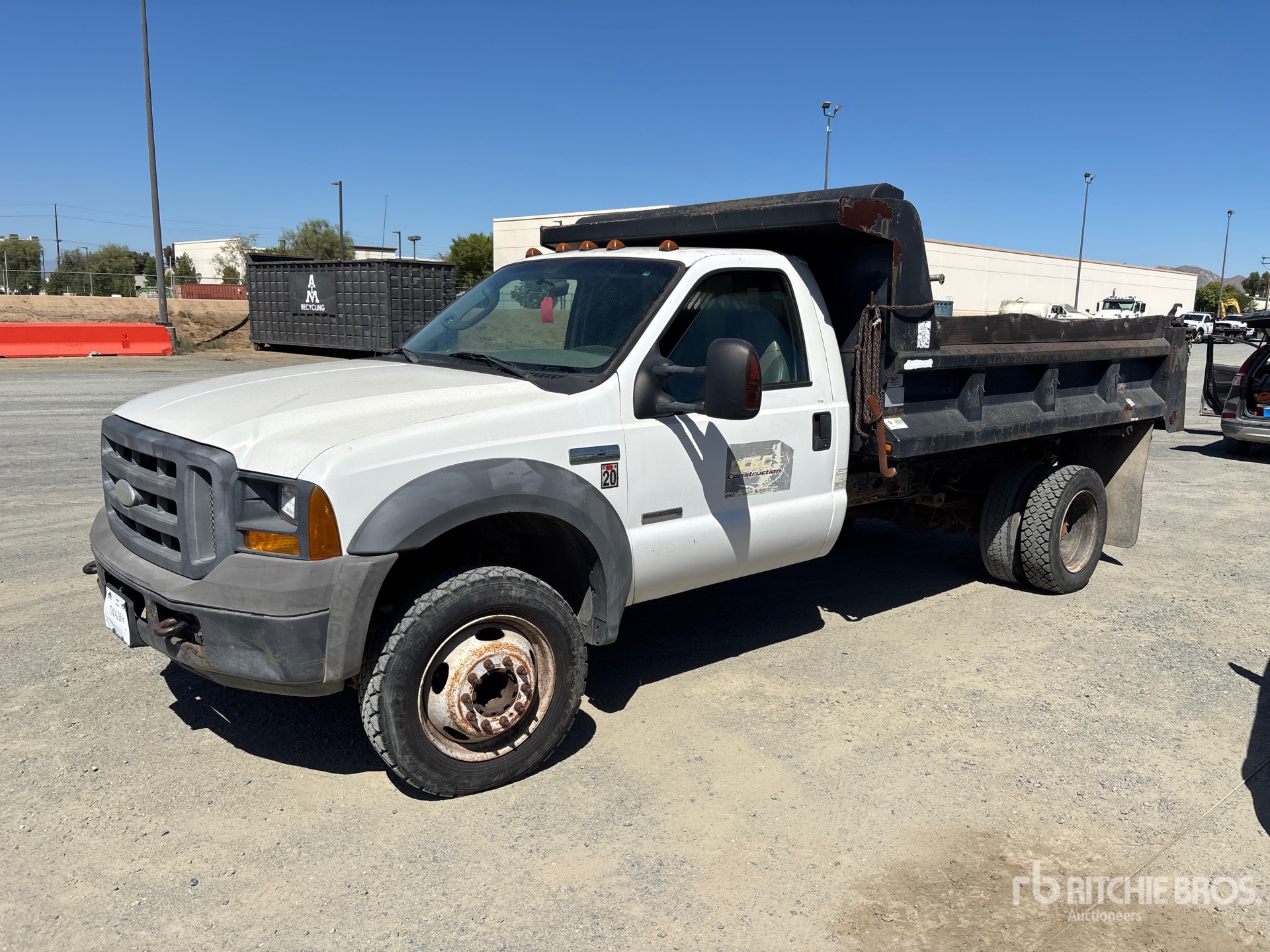 Photo of 2005 Ford F-550