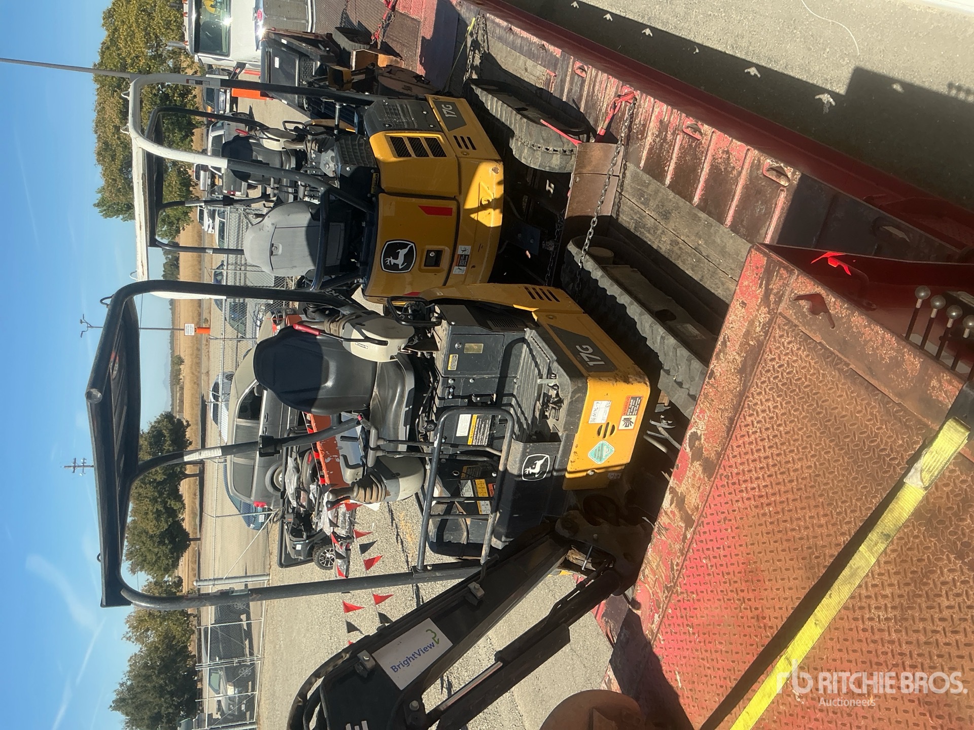 Photo of 2021 John Deere 17G