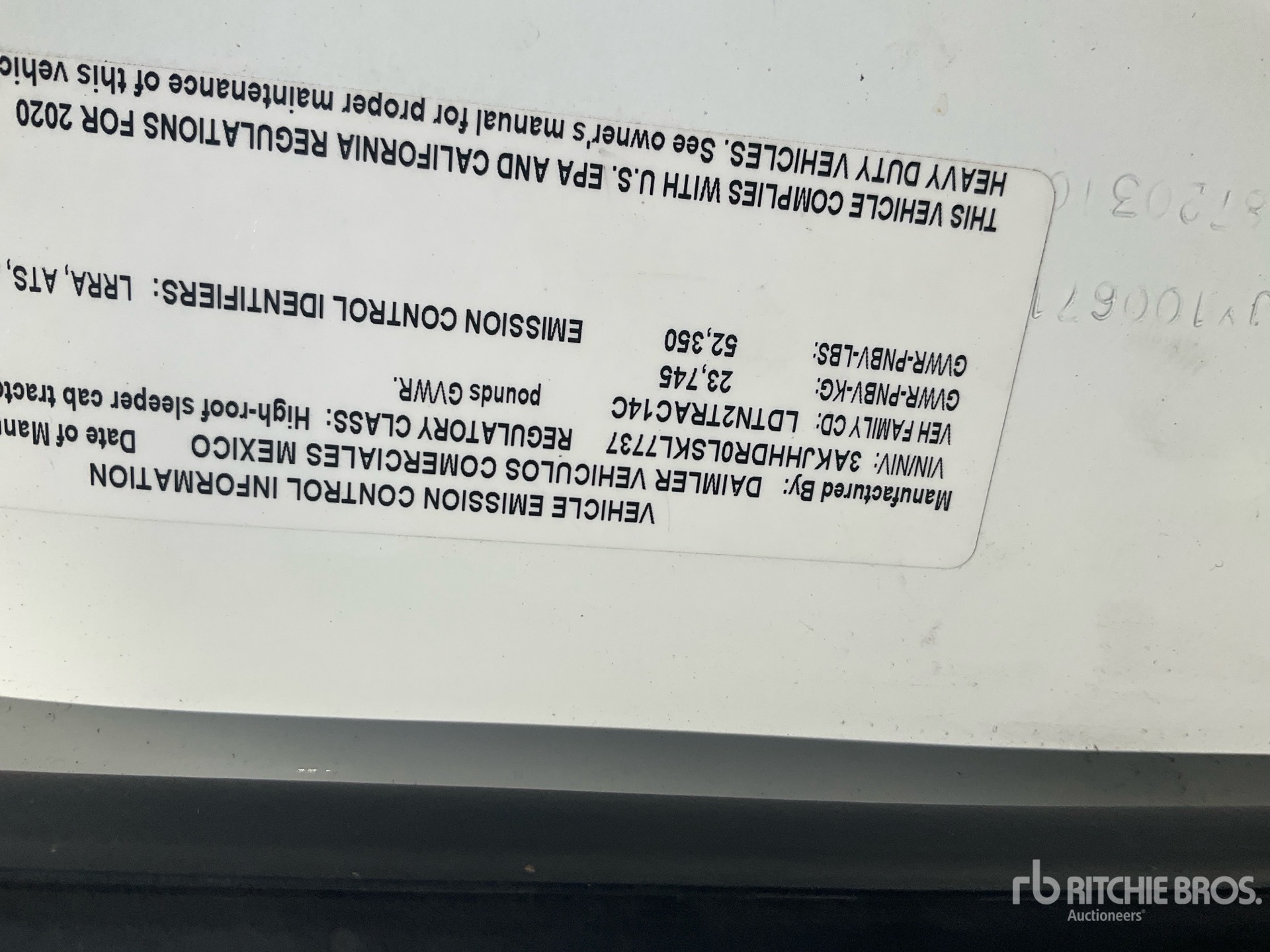 2020 Freightliner CASCADIA 126