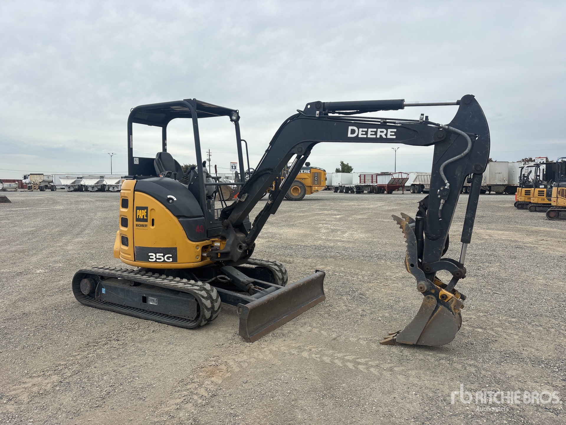 2020 John Deere 35G