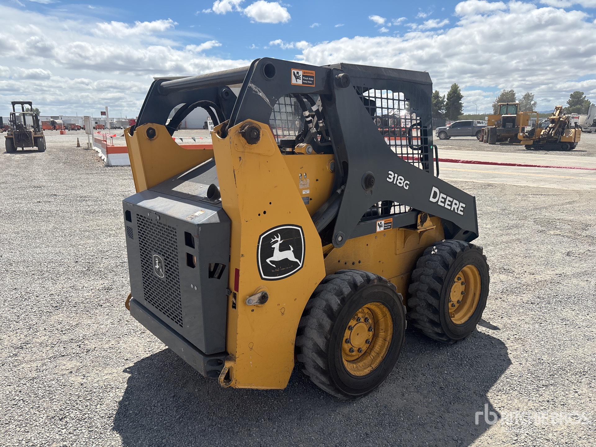 2021 John Deere 318G