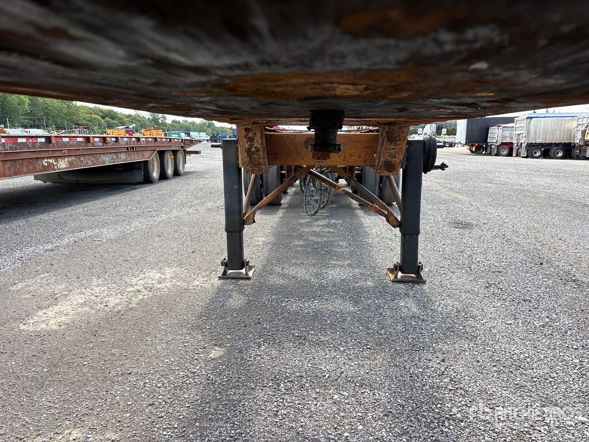 2007 Max Atlas 40 FT SPREAD AXLE TRI/A