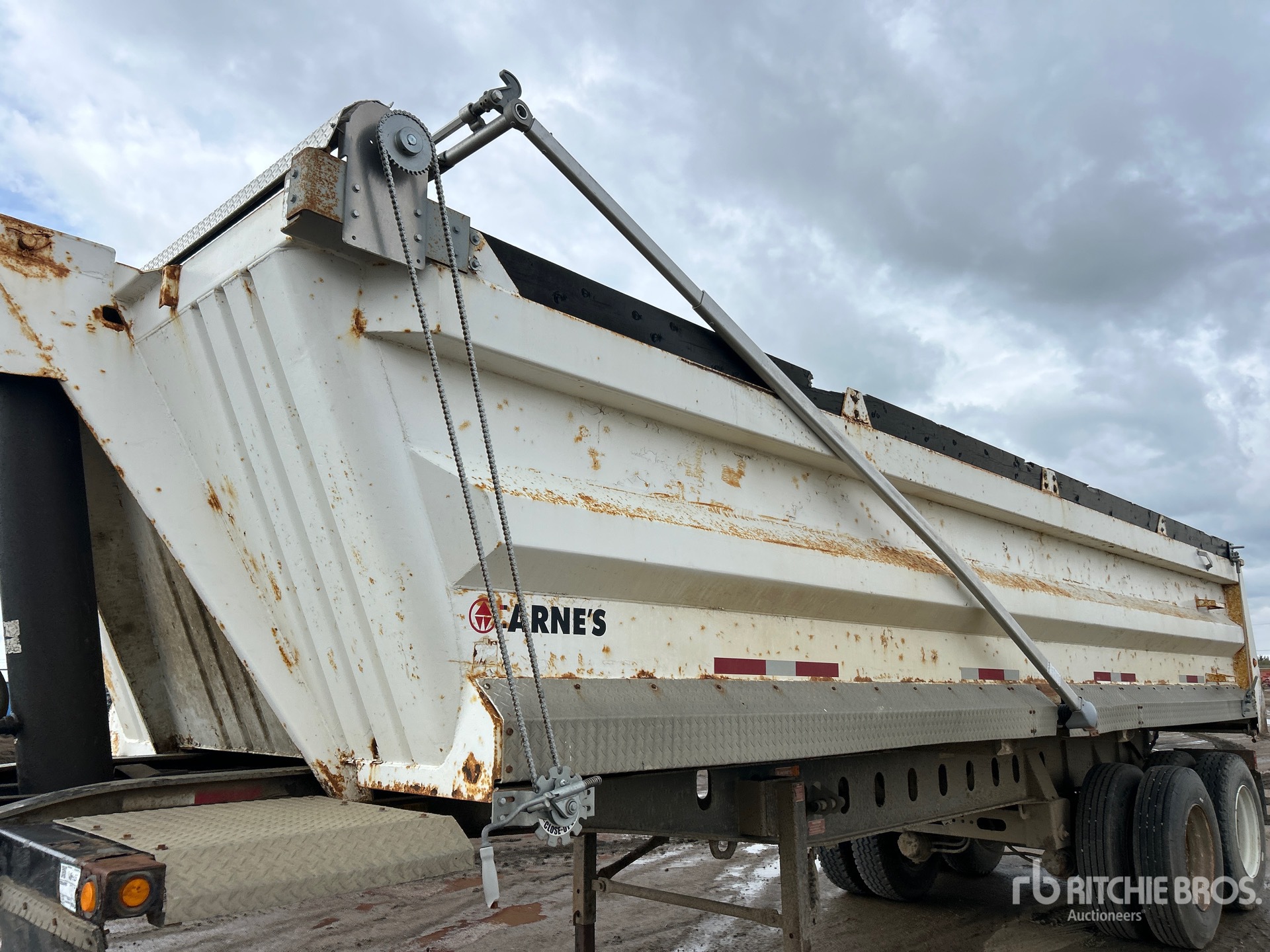 2010 Arnes 30 ft T/A