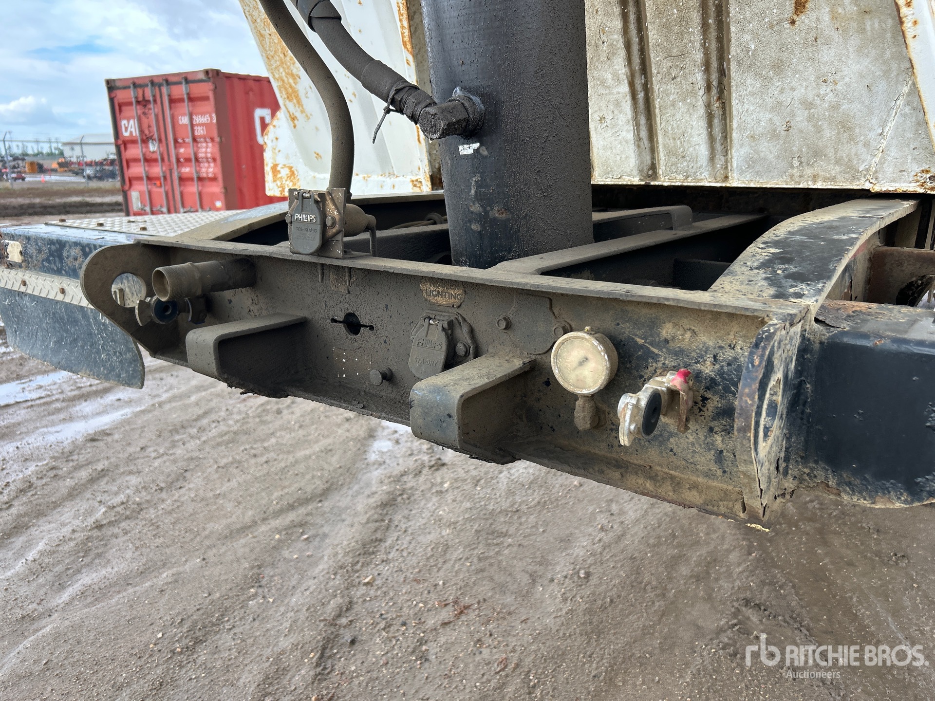 2010 Arnes 30 ft T/A