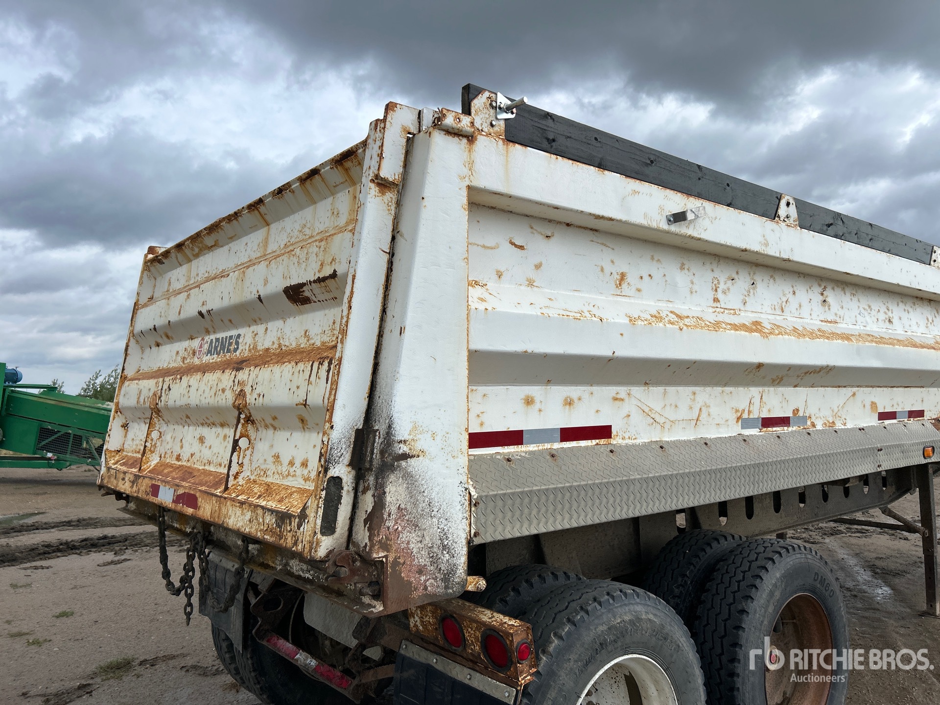 2010 Arnes 30 ft T/A