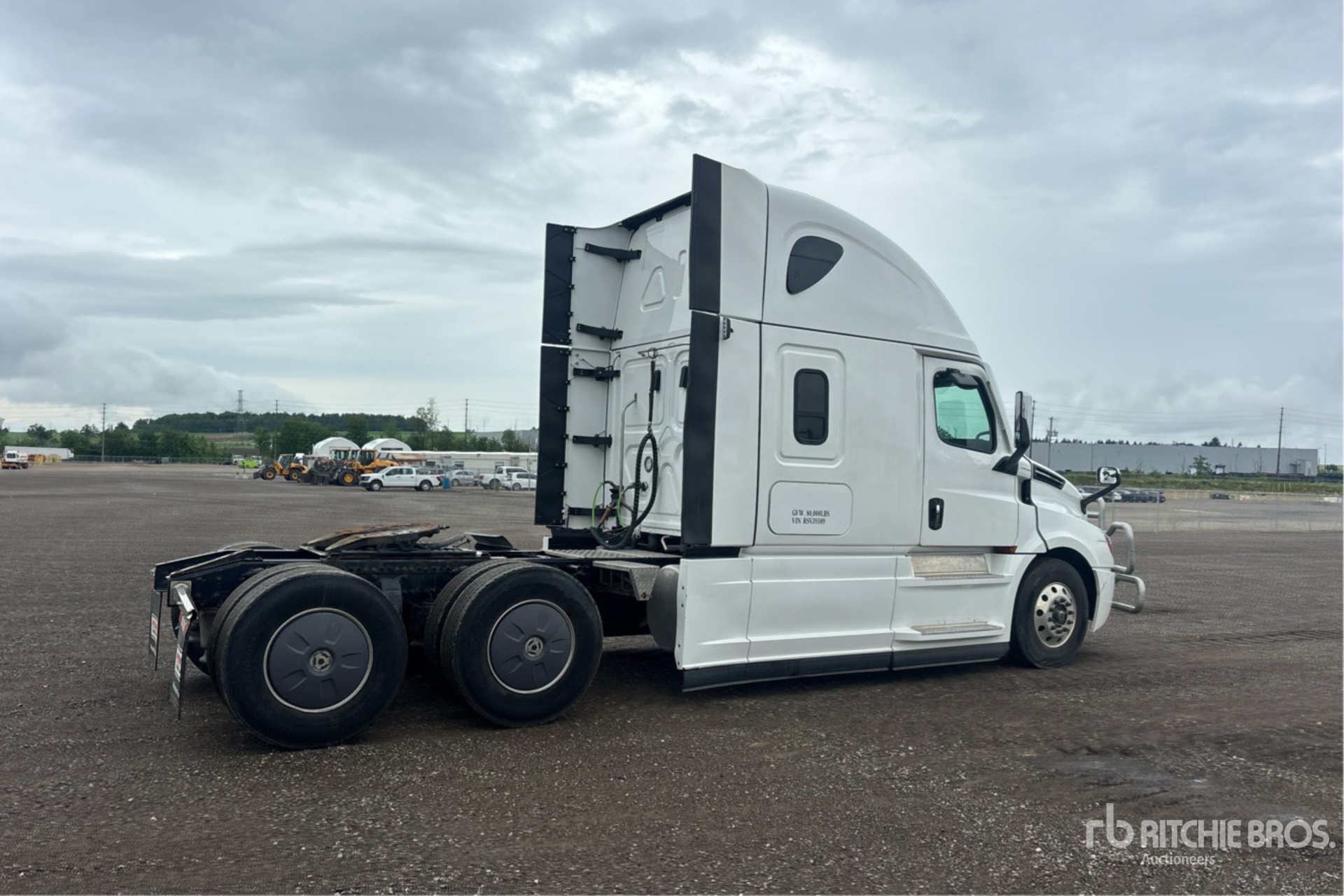 2024 Freightliner CASCADIA 126