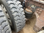 4 Underbody - Truck with