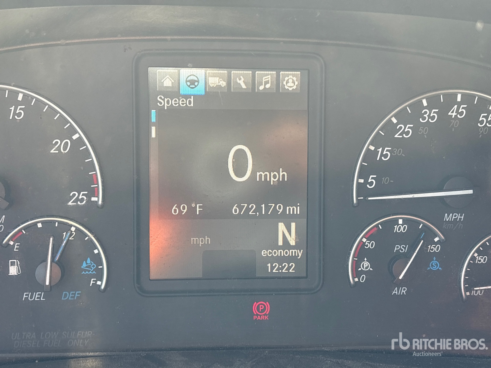 2020 Freightliner CASCADIA 126