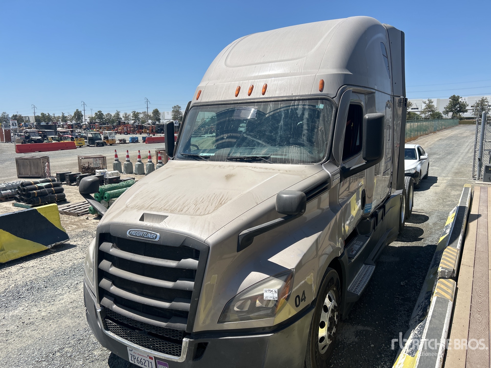 2022 Freightliner CASCADIA 126