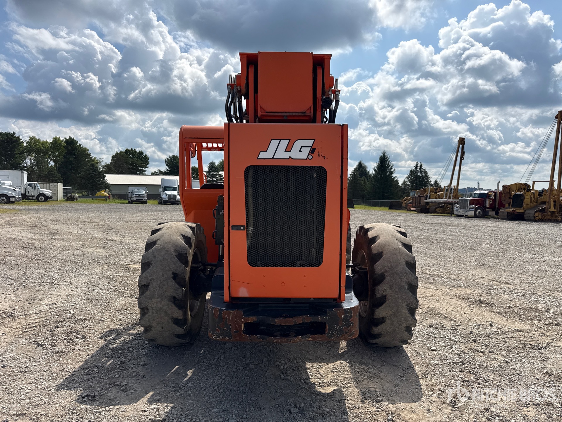 2018 JLG 10054