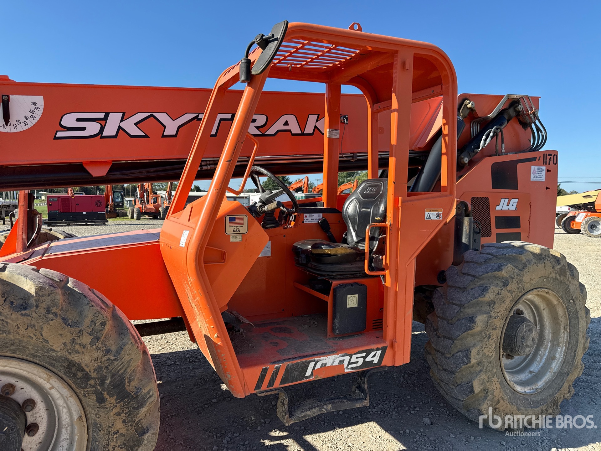 2018 JLG 10054