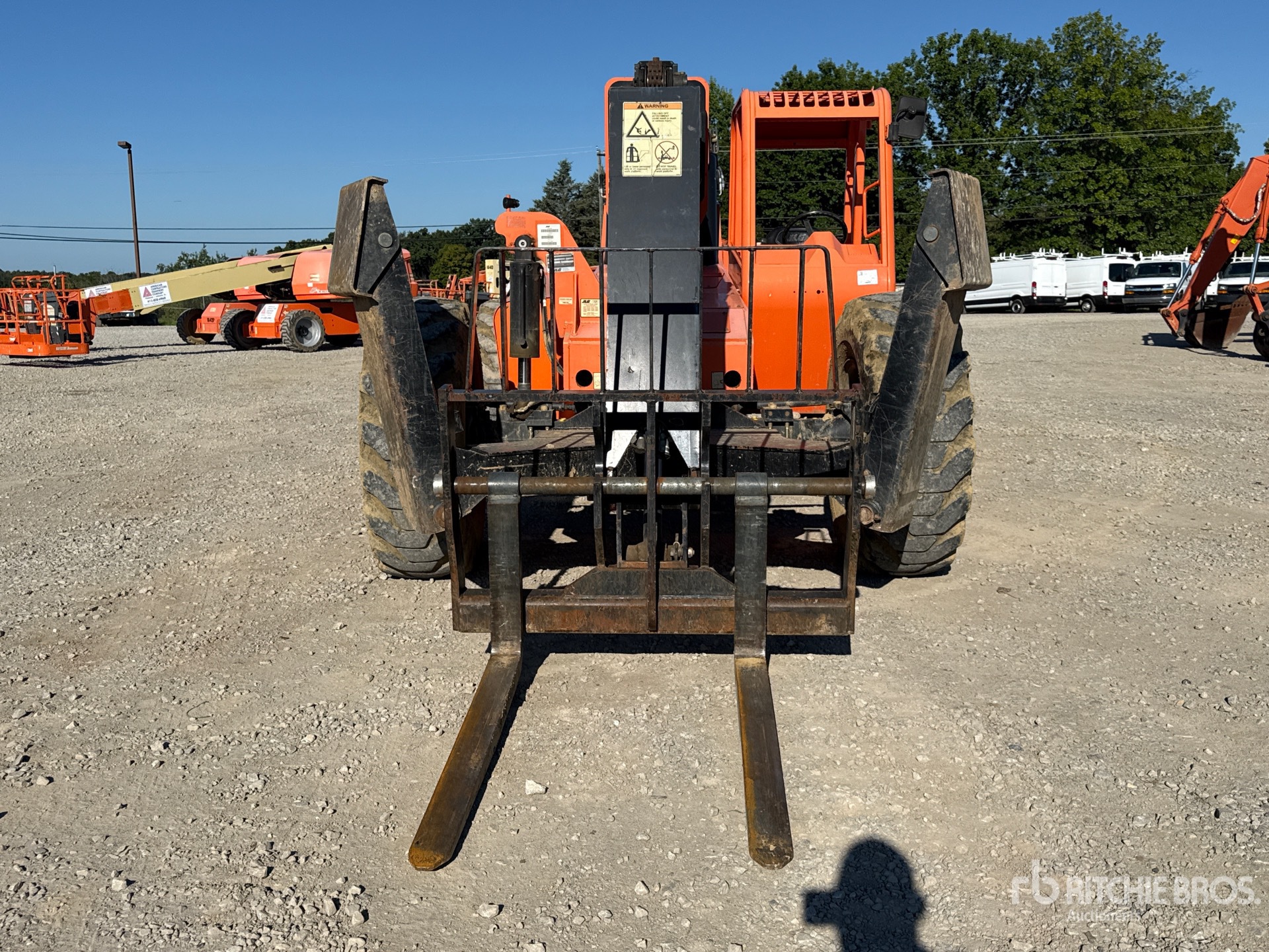 2018 JLG 10054