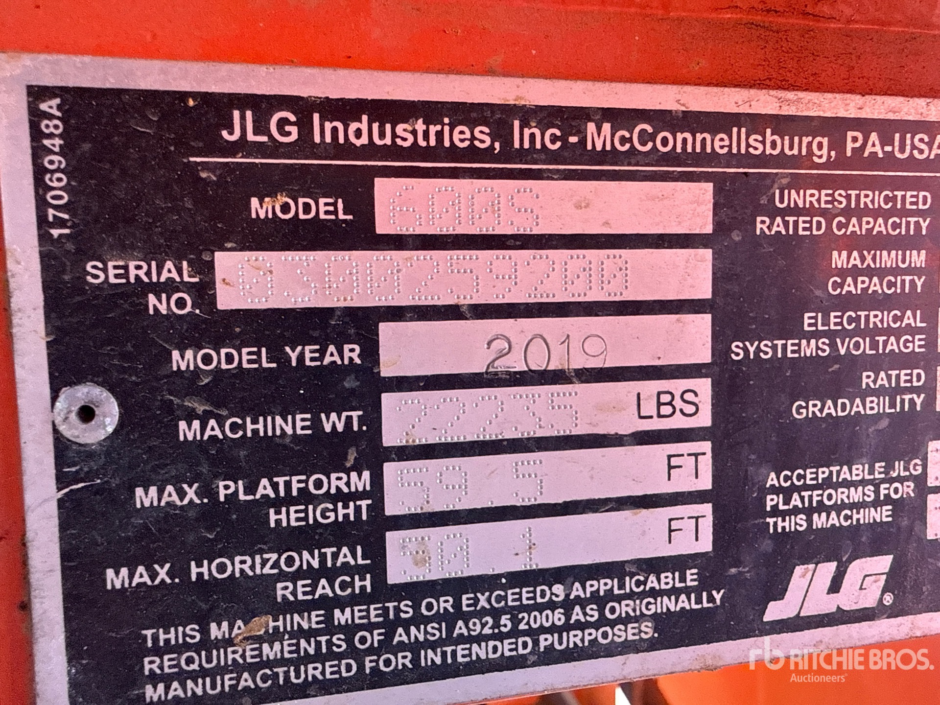 2019 JLG 600S