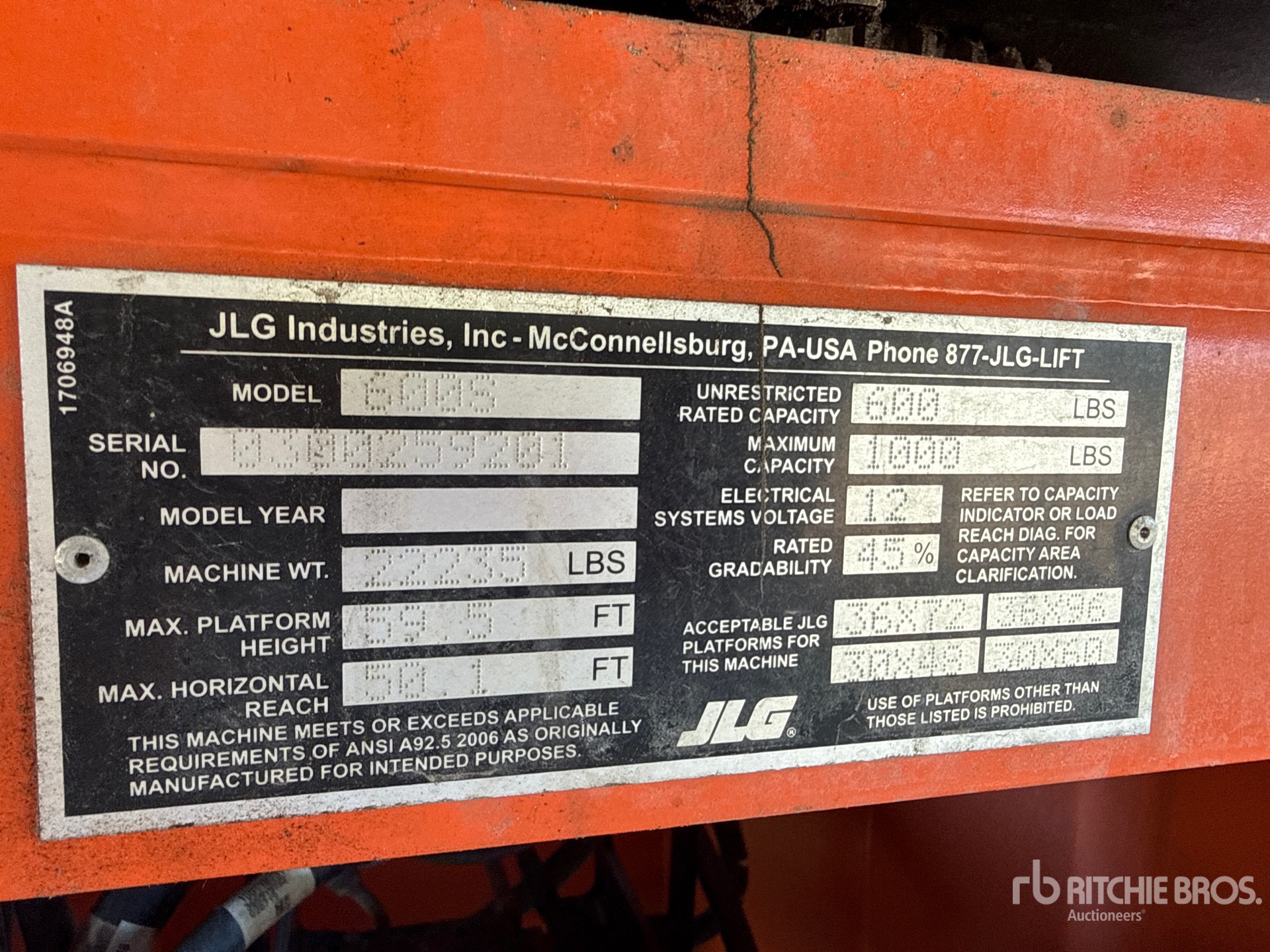 2019 JLG 600S