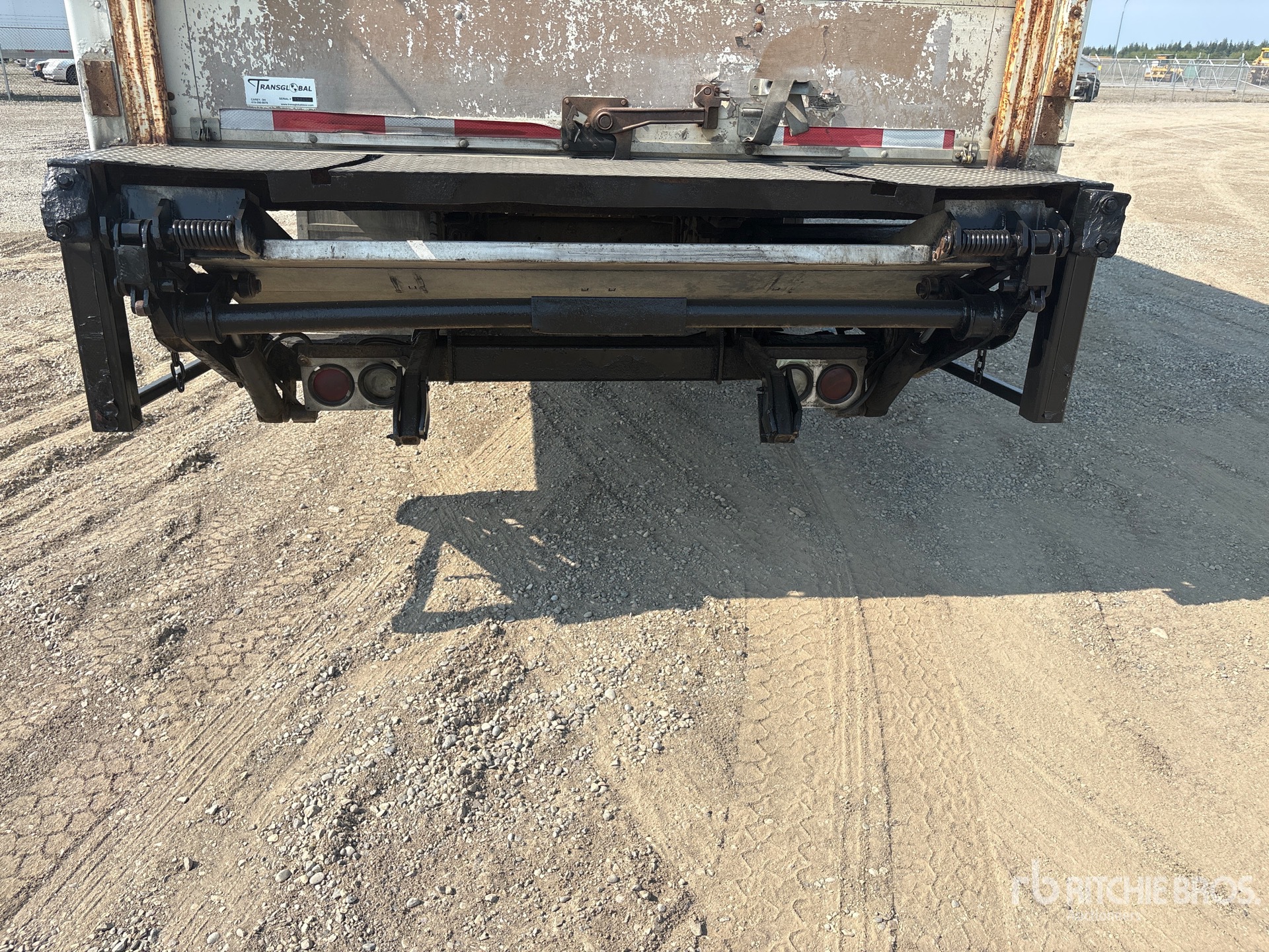2001 GMC T7500