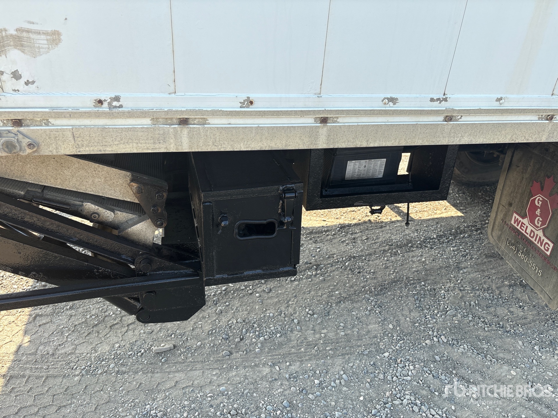 2001 GMC T7500