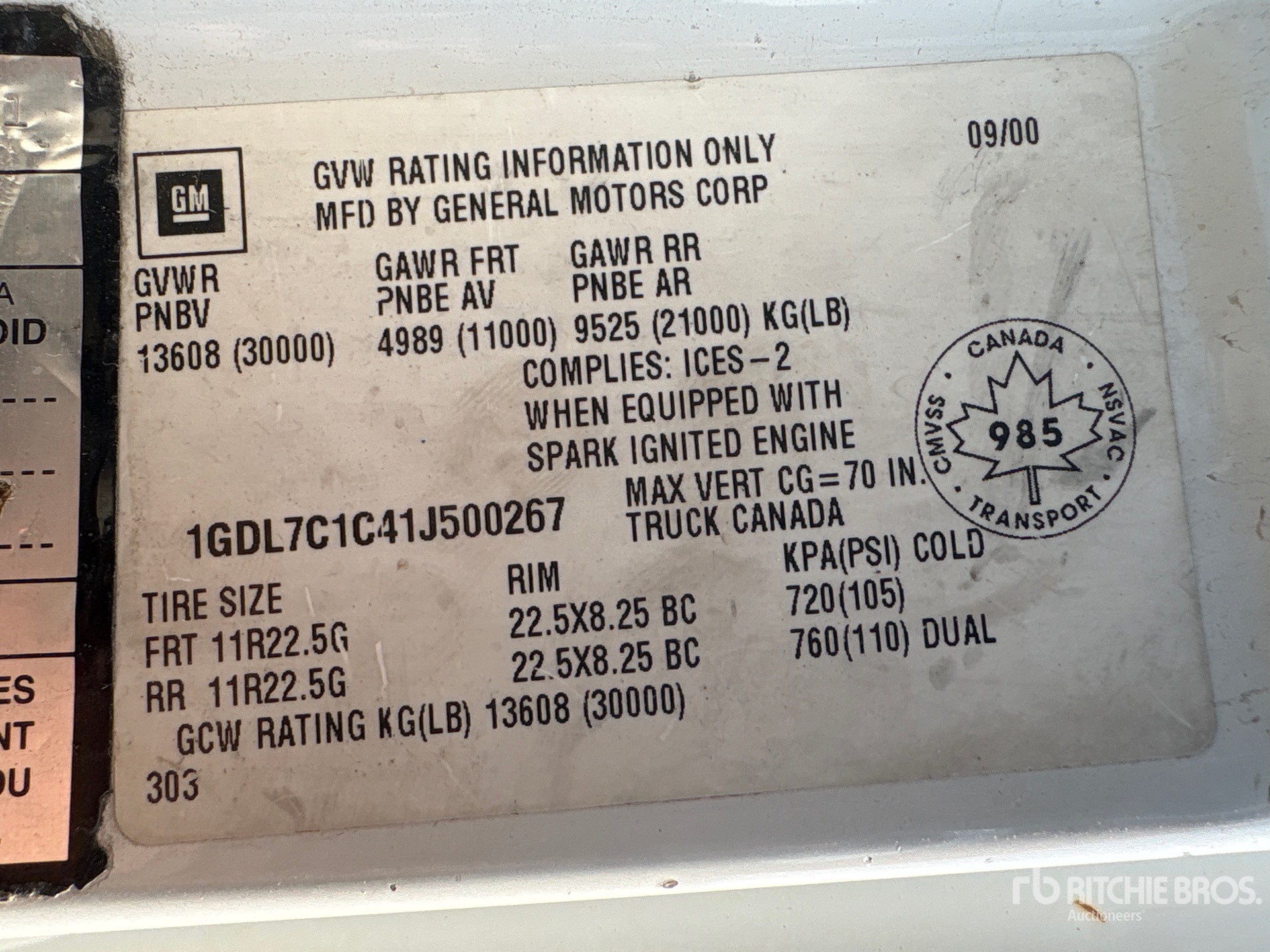 2001 GMC T7500