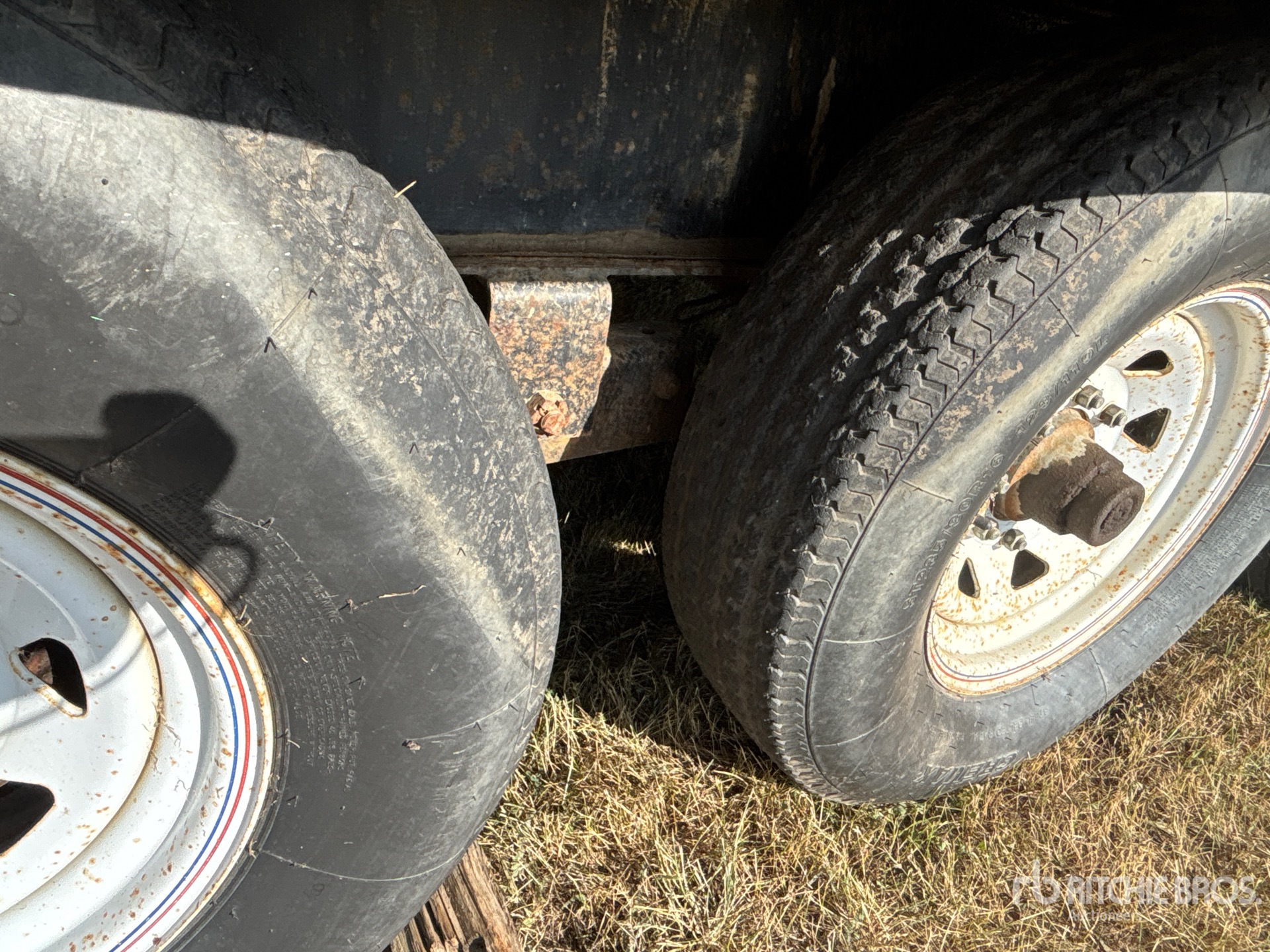 2011 Load Trail 24 ft Tri/A
