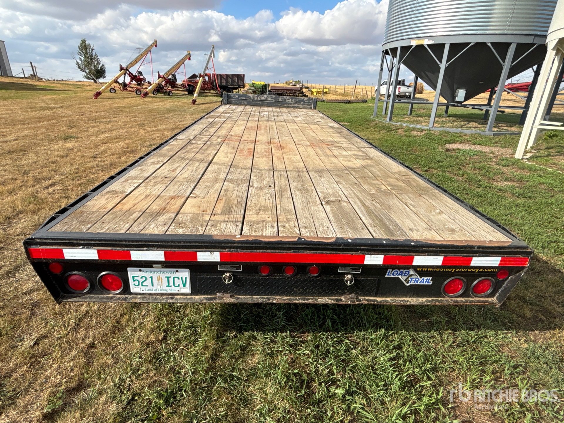 2011 Load Trail 24 ft Tri/A