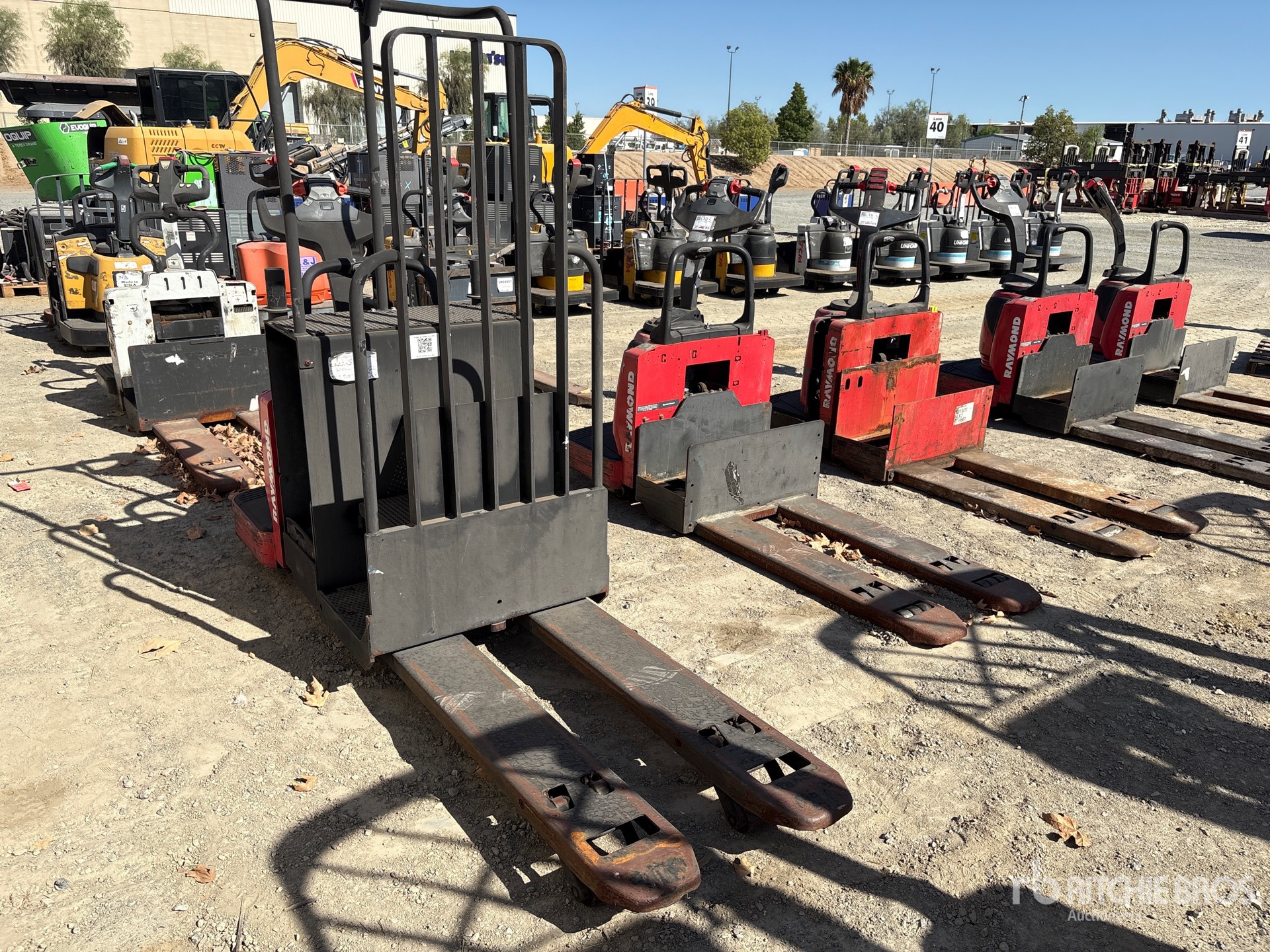 Raymond QUANTITY OF (2) 6000 LB ELECTRIC