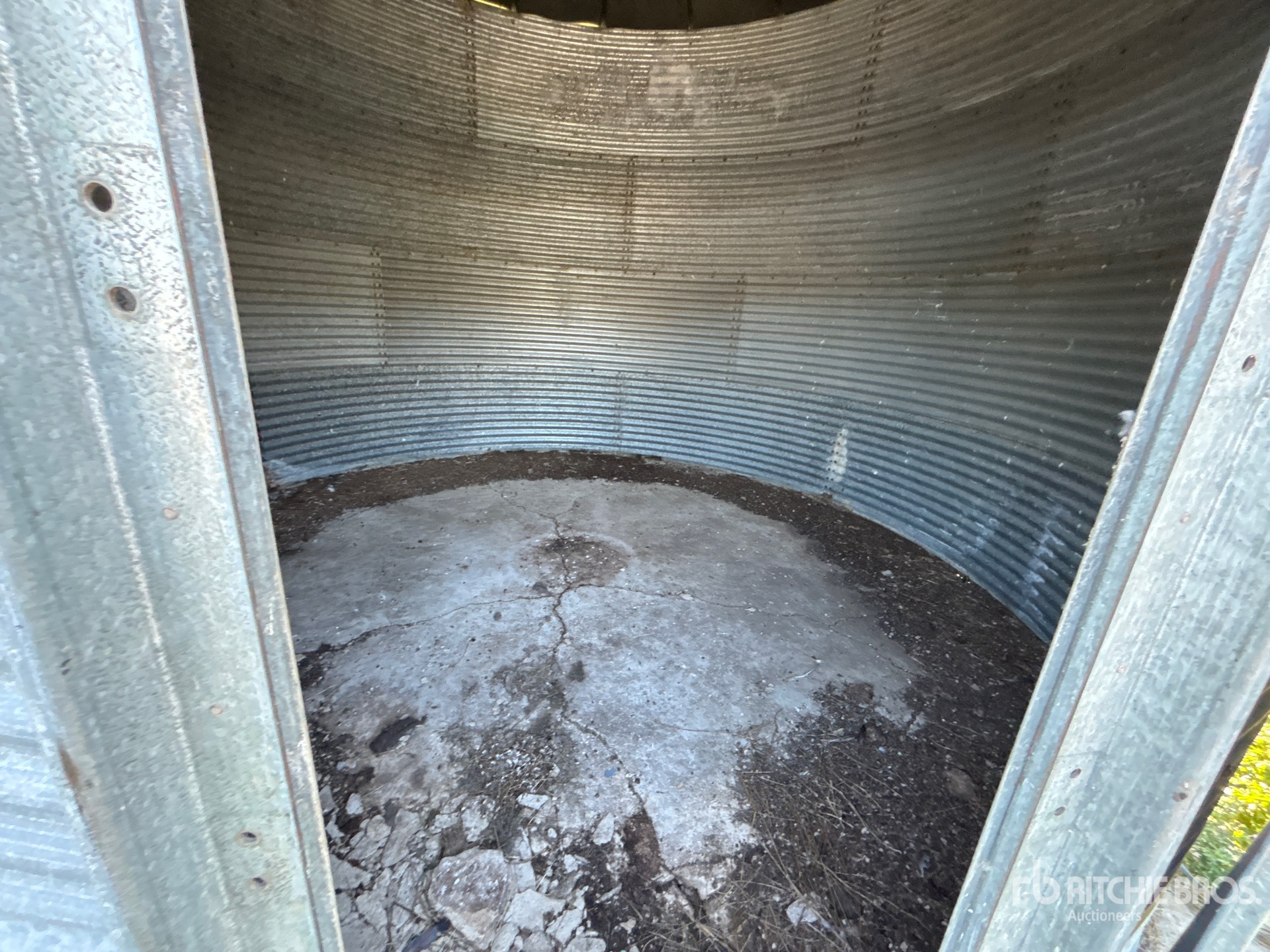 Butler +/- 1400 bu 4 Ring