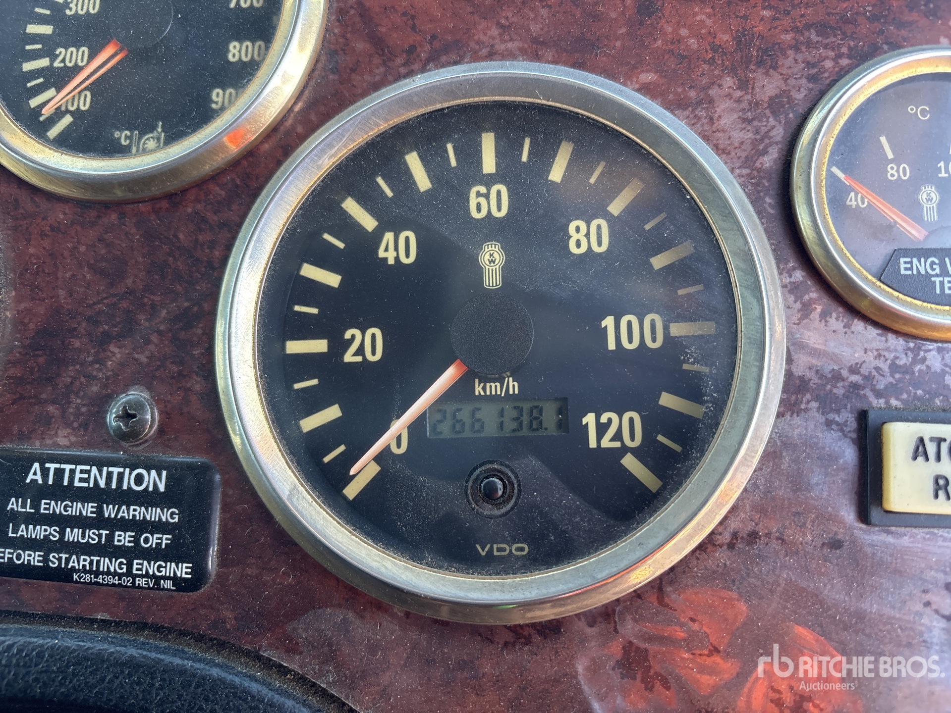 2010 Kenworth K108