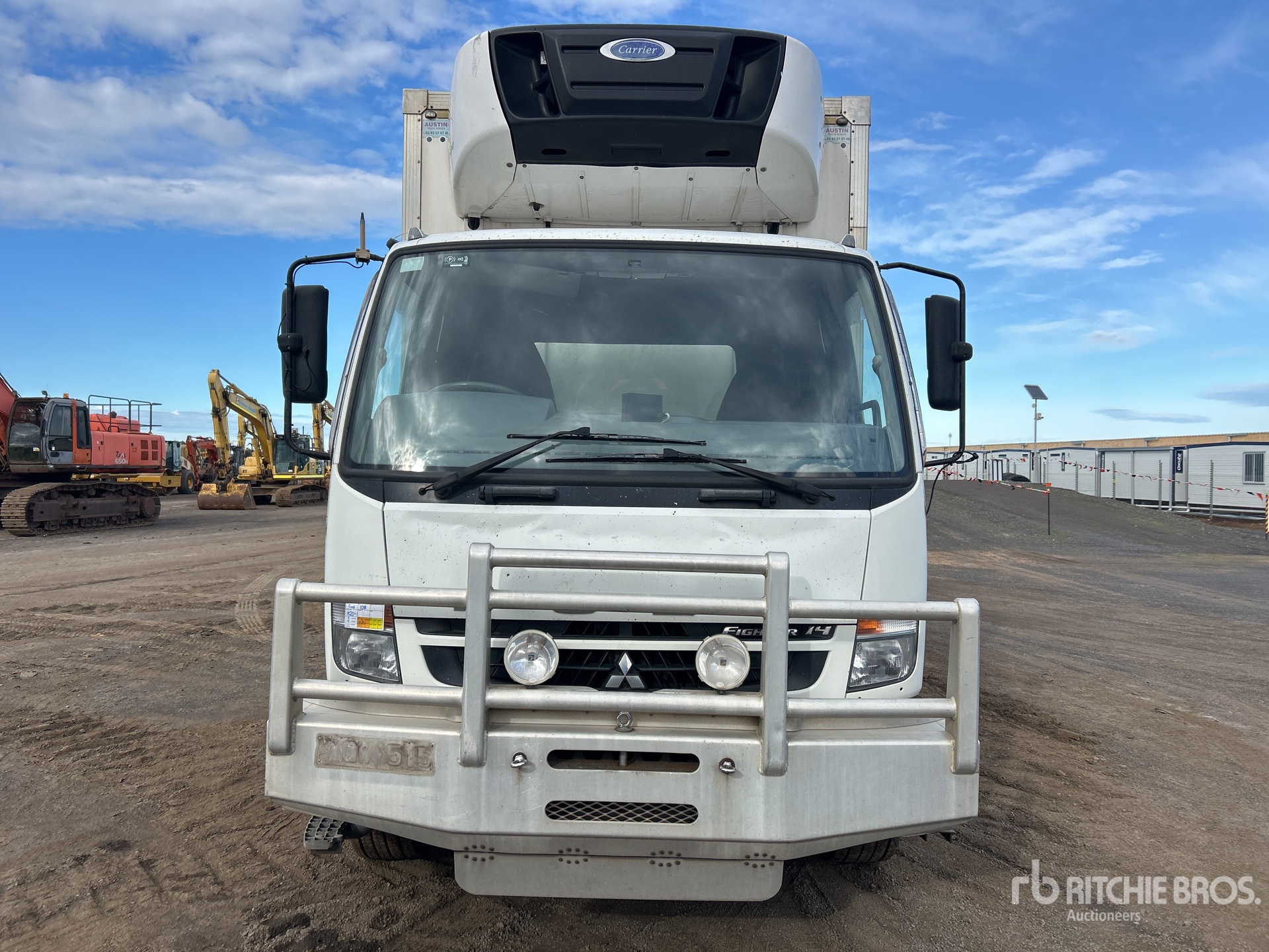 Photo of 2009 Mitsubishi FN600