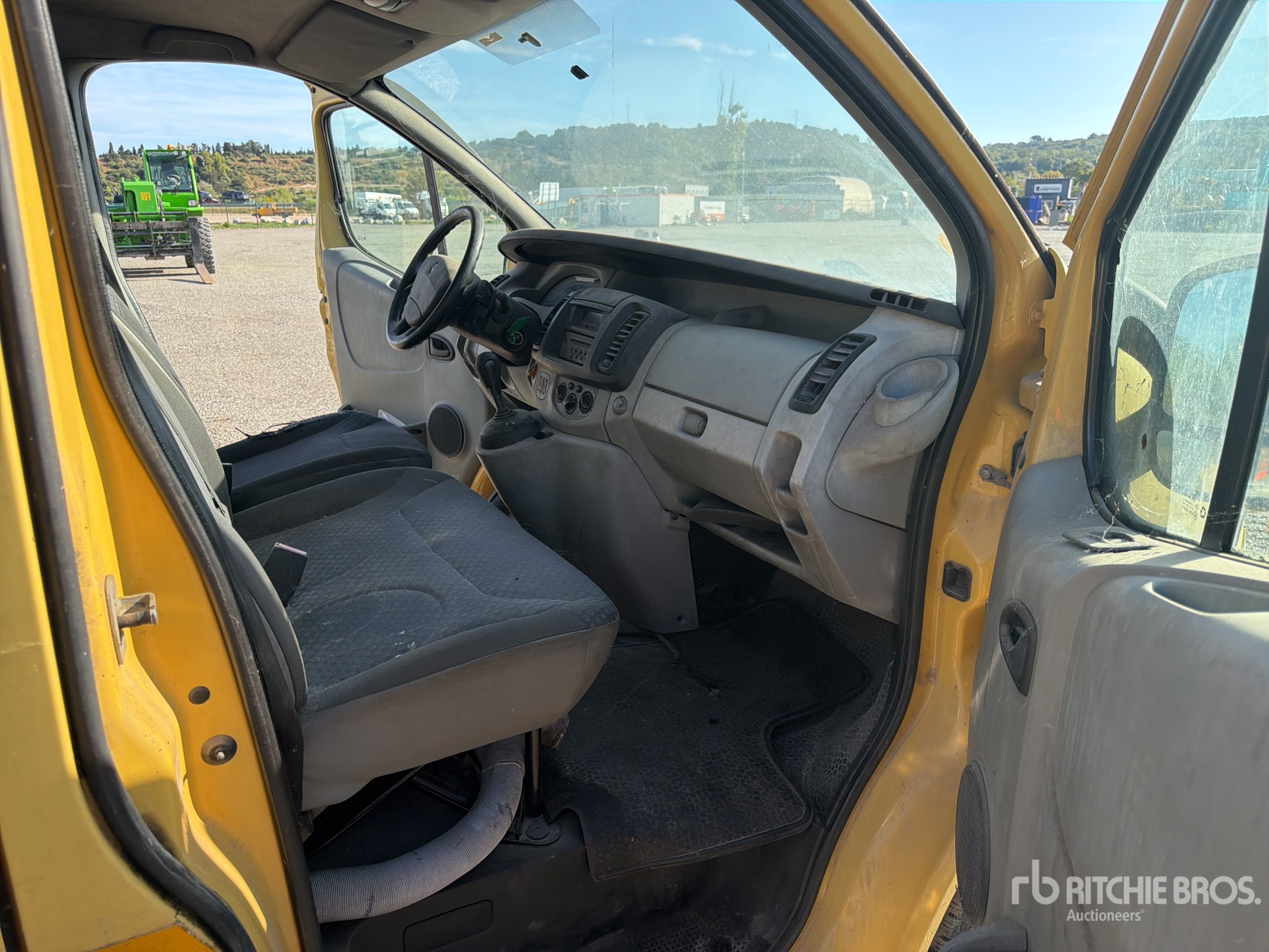 2010 Renault TRAFIC