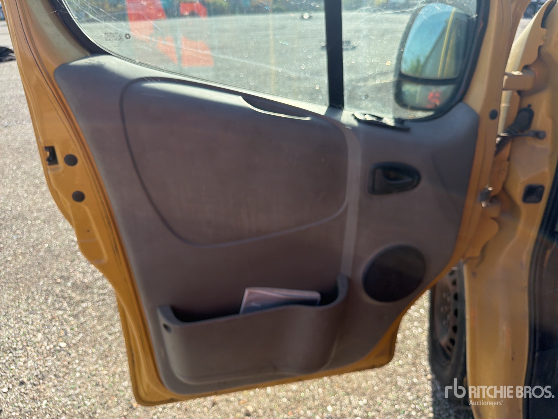 2010 Renault TRAFIC