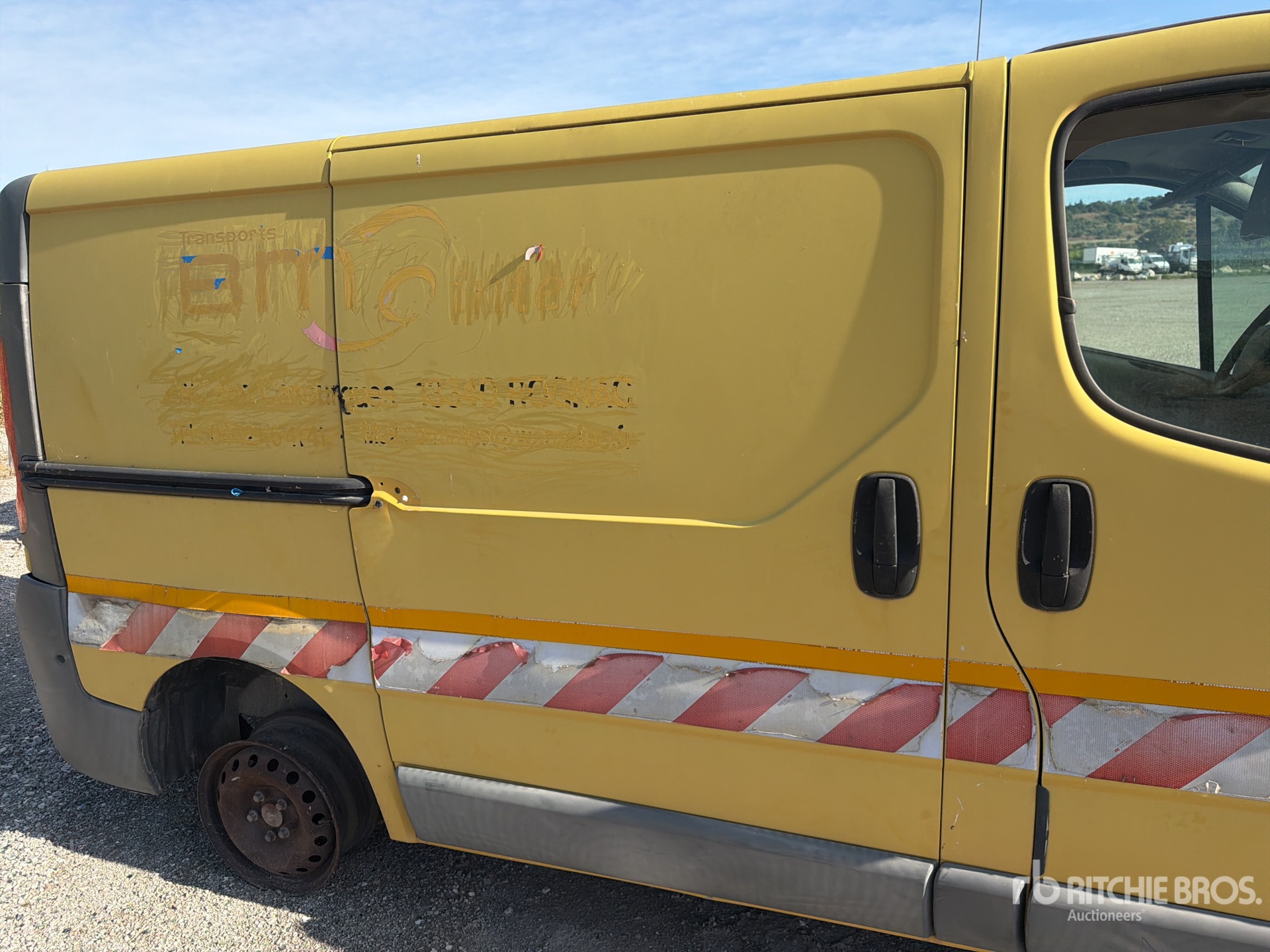2010 Renault TRAFIC DCI150